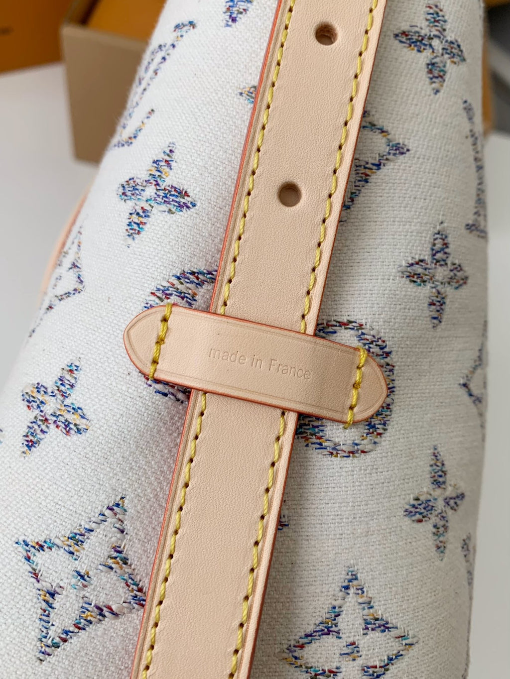 Style Carryall Small Handbag