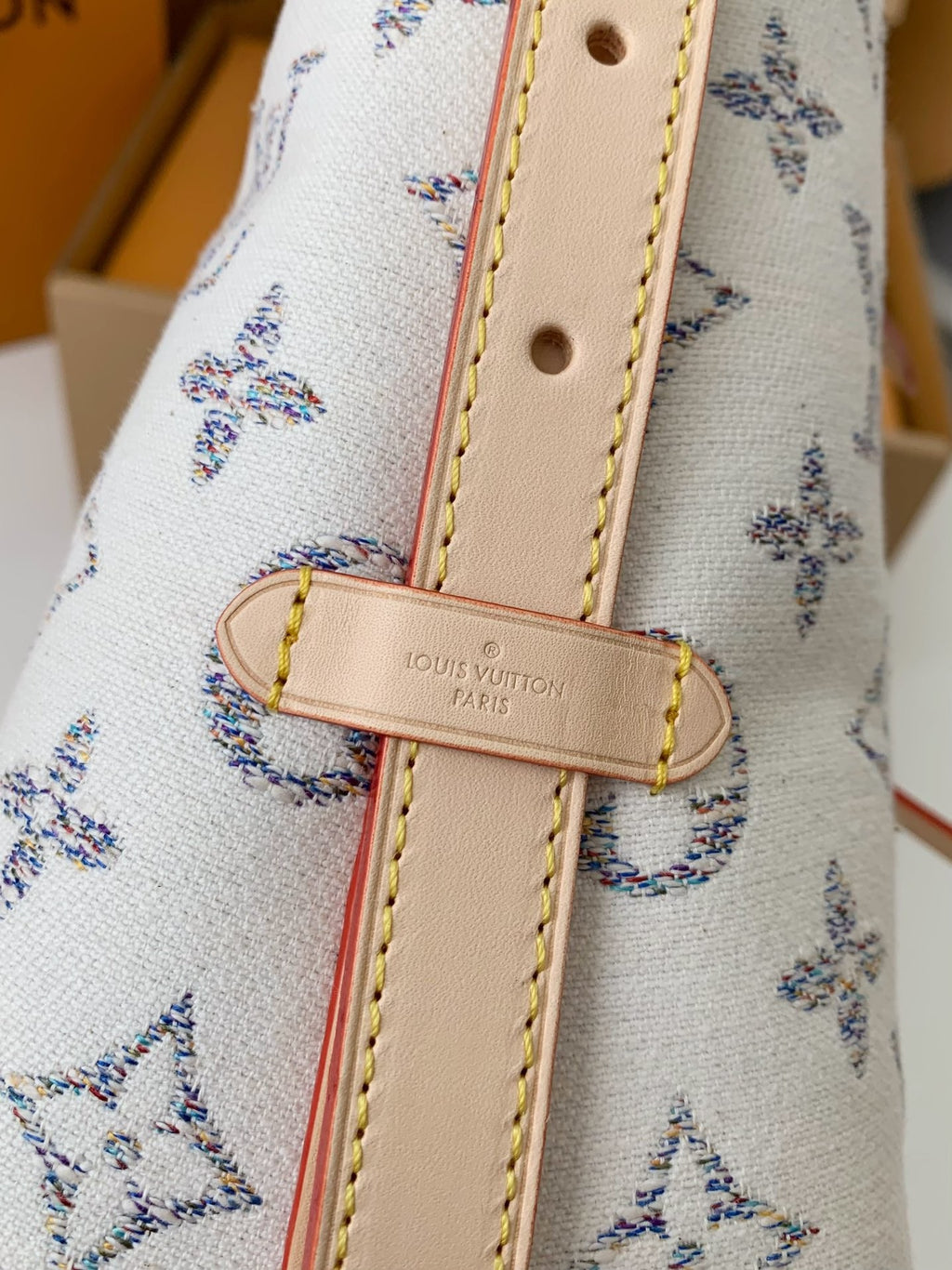 Style Carryall Small Handbag