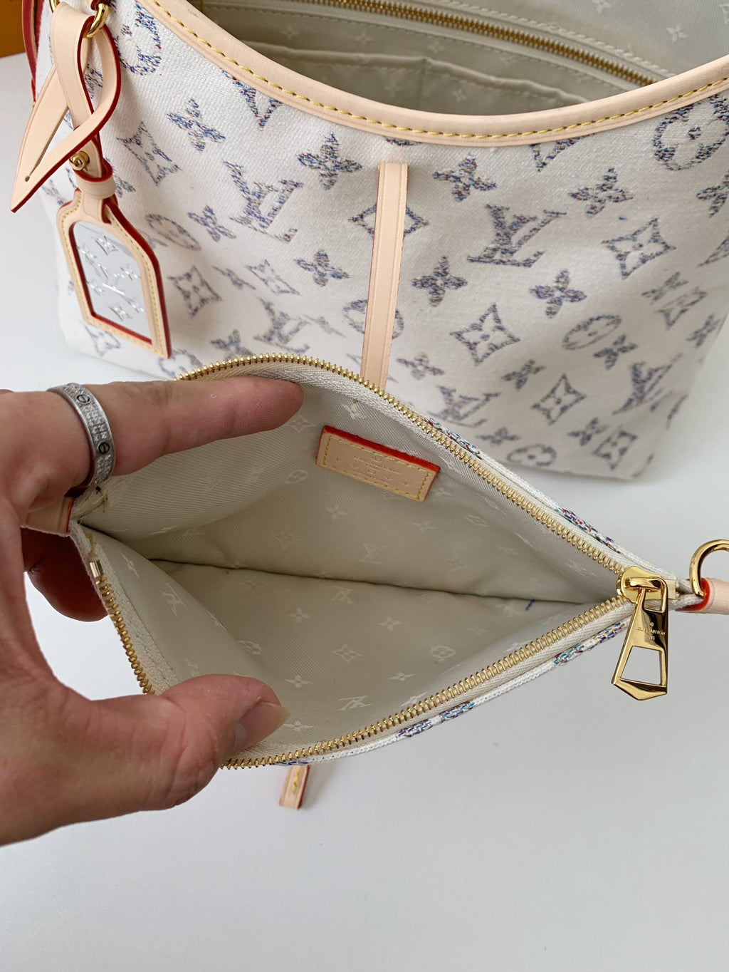 Style Carryall Small Handbag