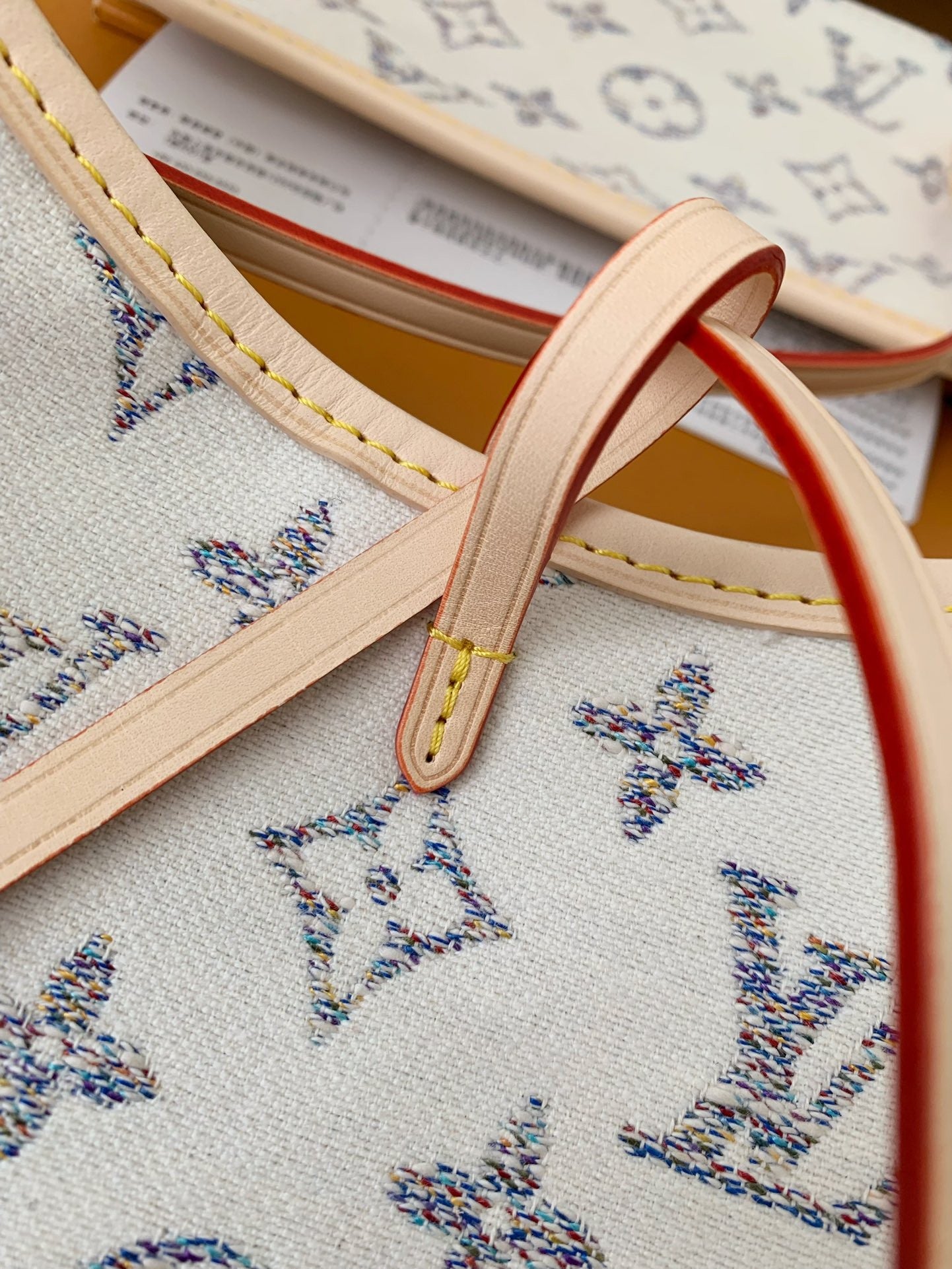 Style Carryall Small Handbag