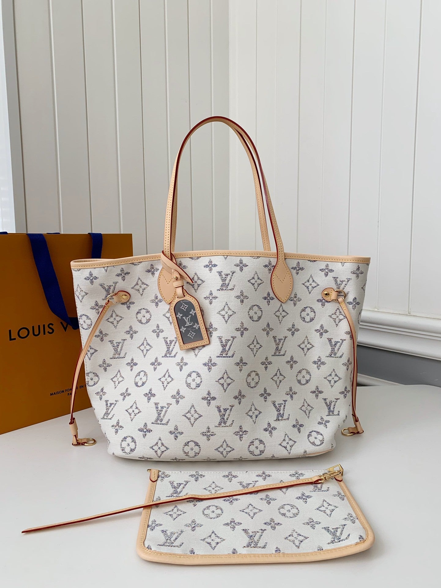 Neverfull Medium Handbag