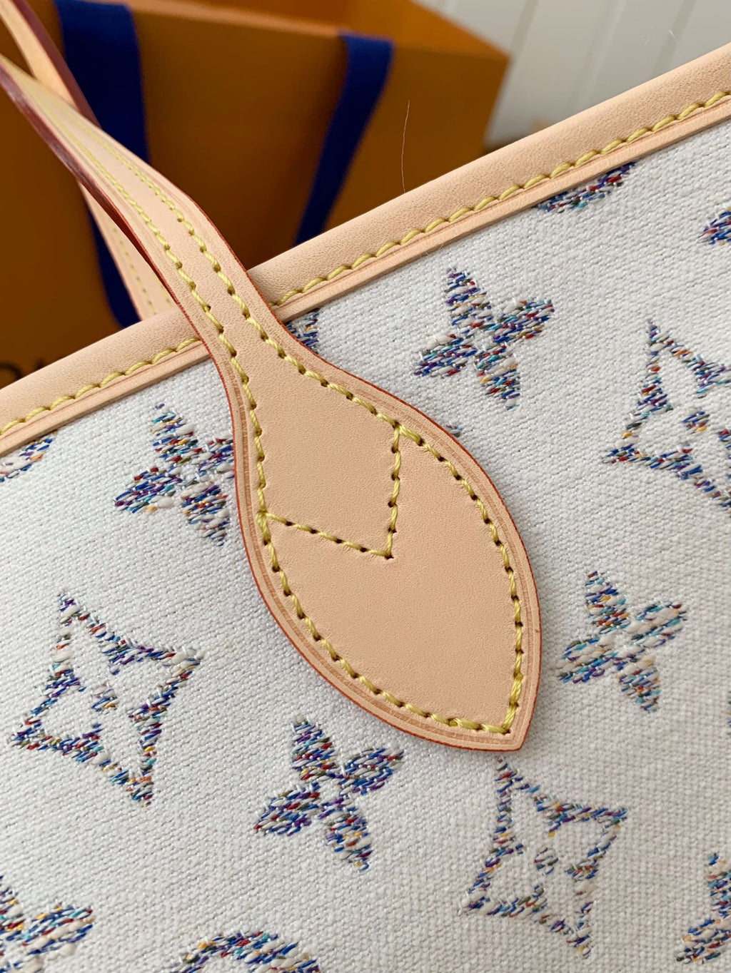 Neverfull Medium Handbag