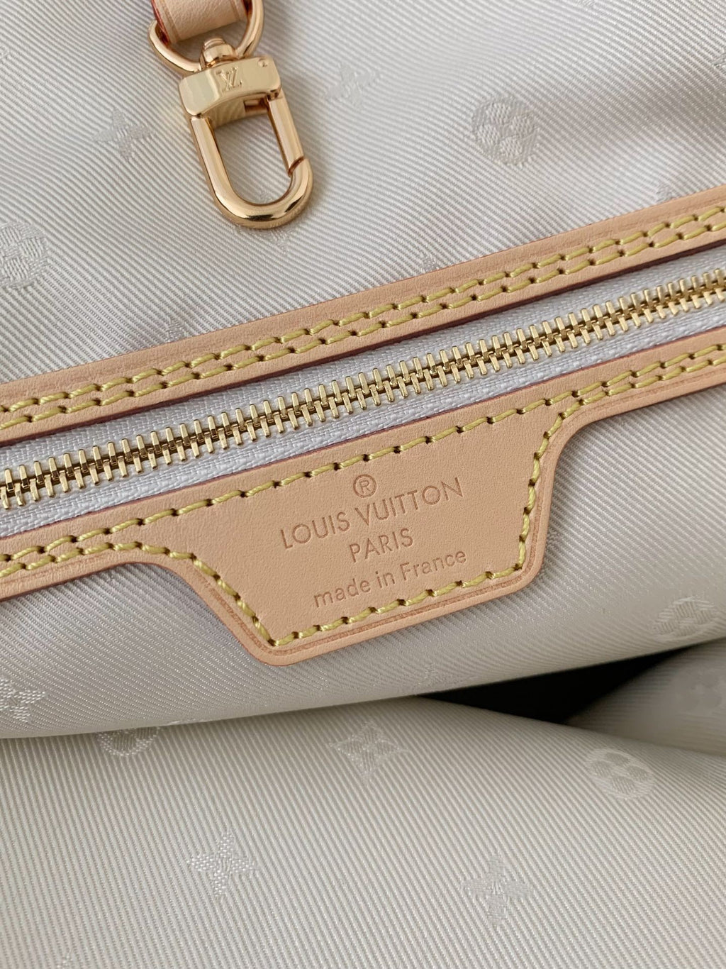 Neverfull Medium Handbag