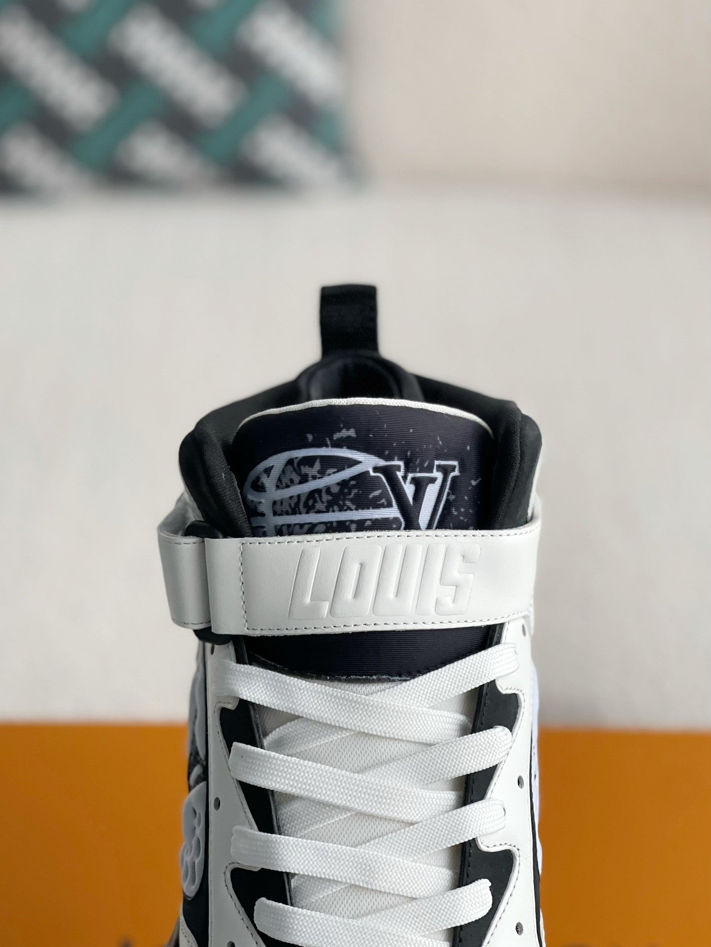 Trainer Adjustable Mode Paste Sports Casual Shoes