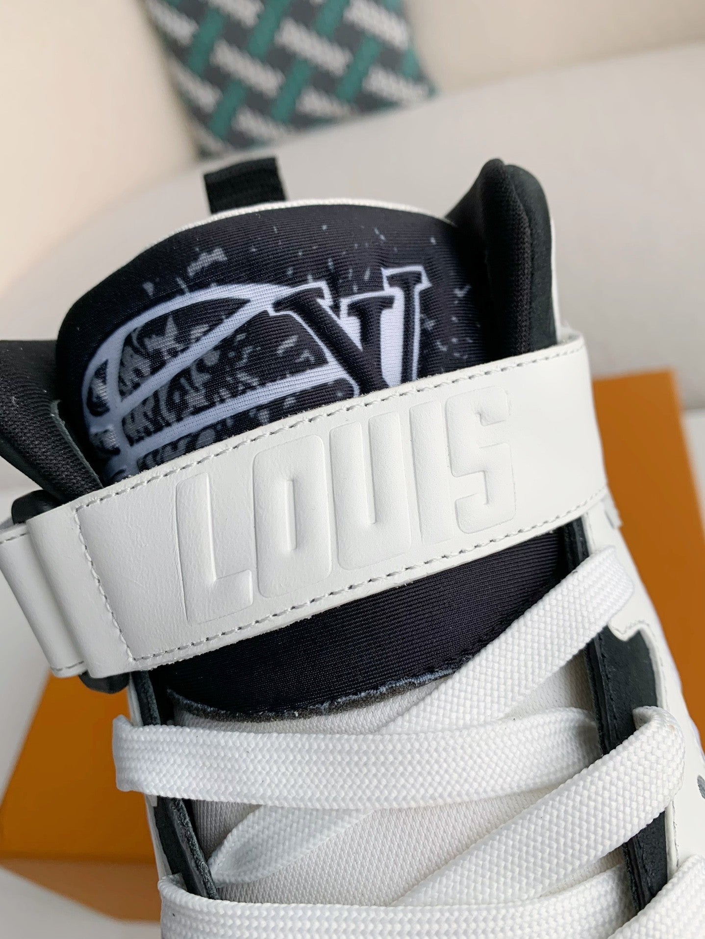 Trainer Adjustable Mode Paste Sports Casual Shoes