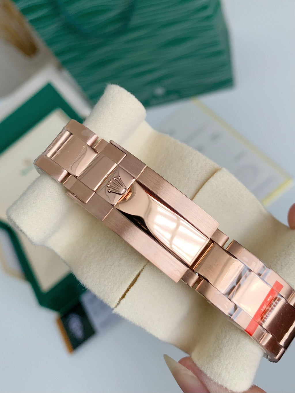 Cosmograph Daytona Rainbow Watch, 40mm