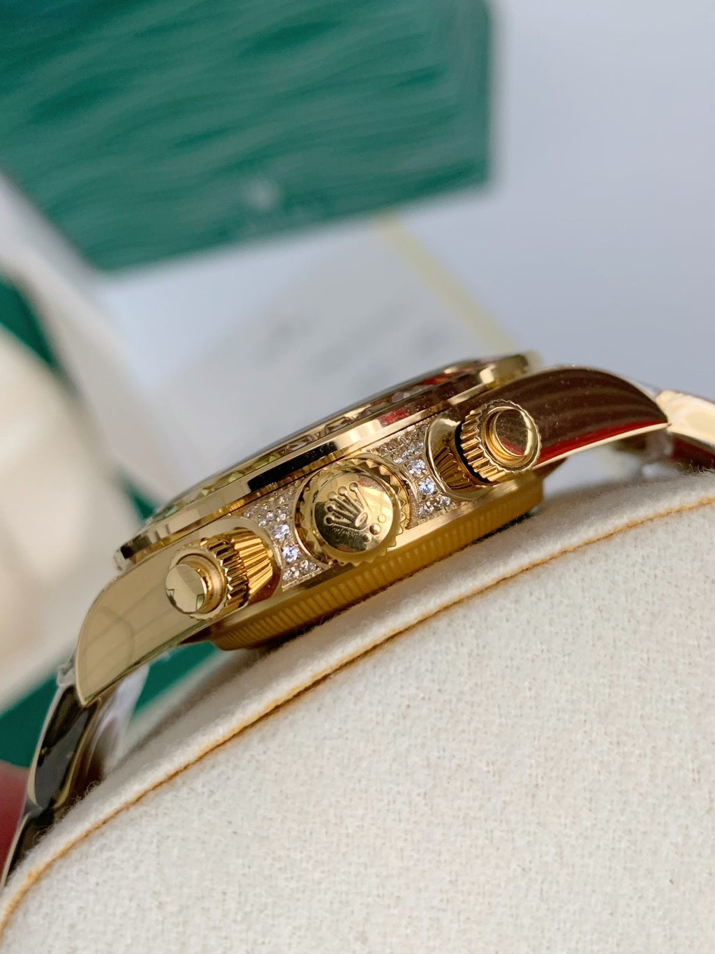 Cosmograph Daytona Rainbow Watch, 40mm