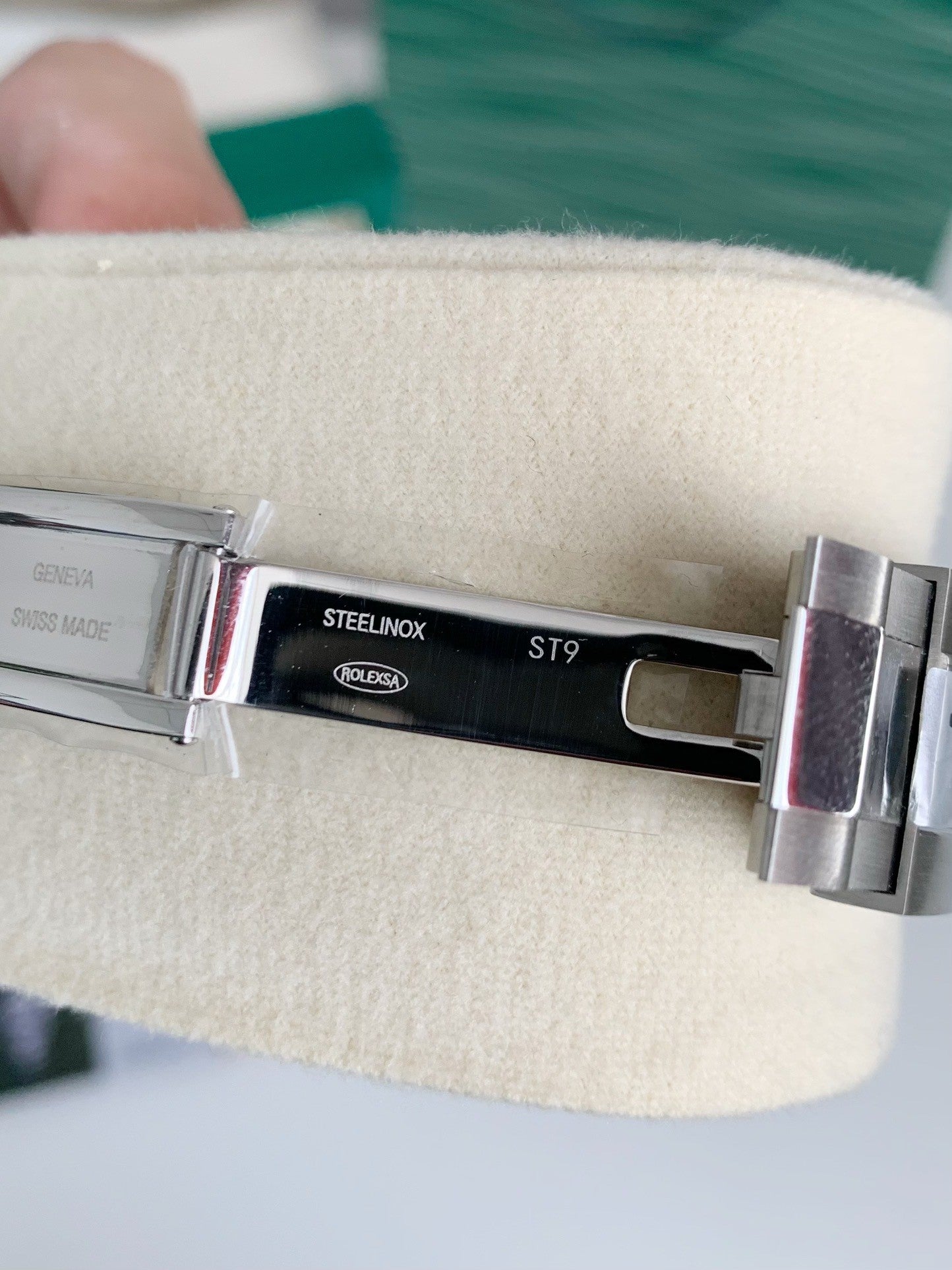 Cosmograph Daytona Rainbow Watch, 40mm