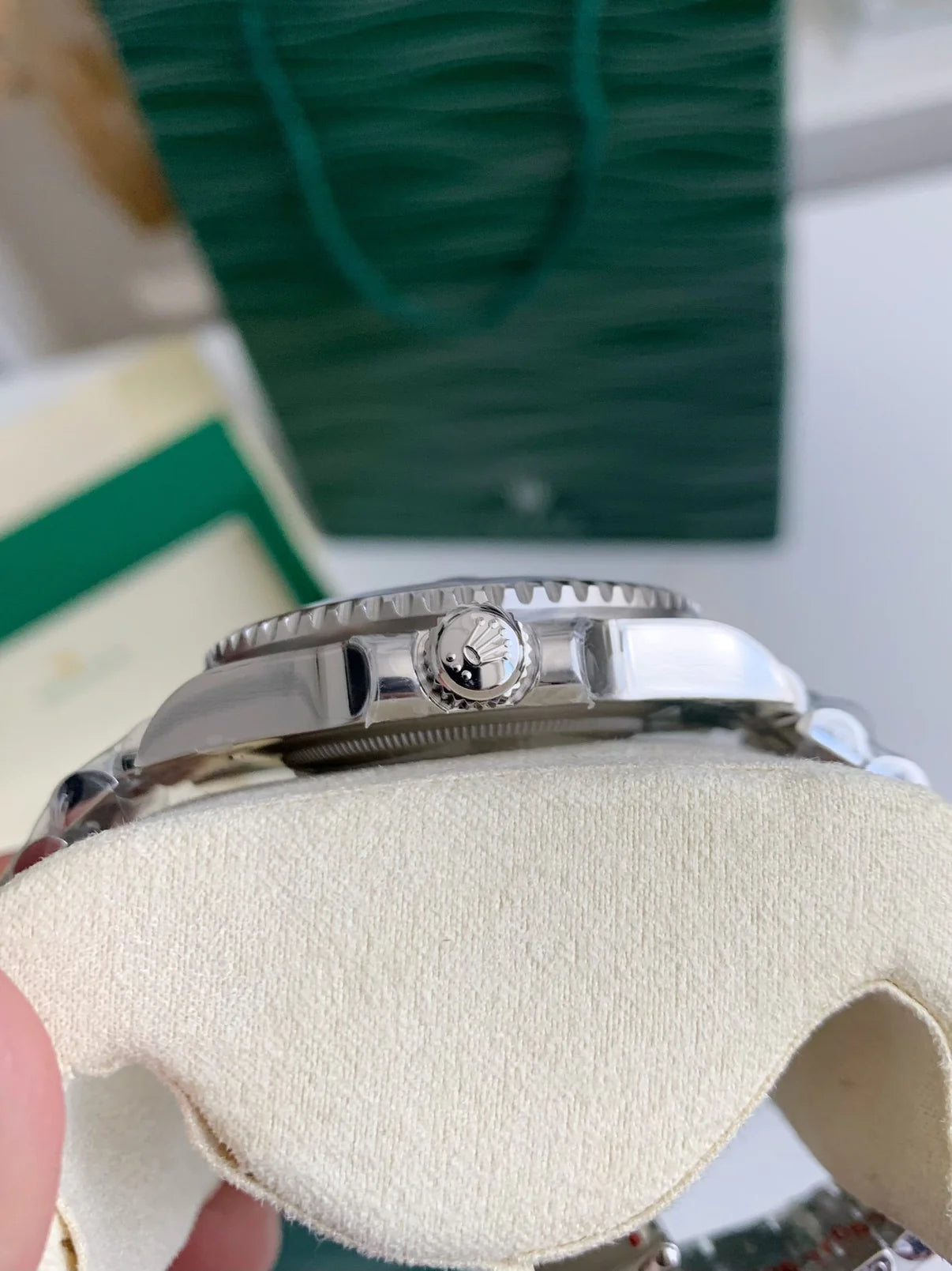 GMT-Master II Style Watch – Stainless Steel, Black Dial, 40mm