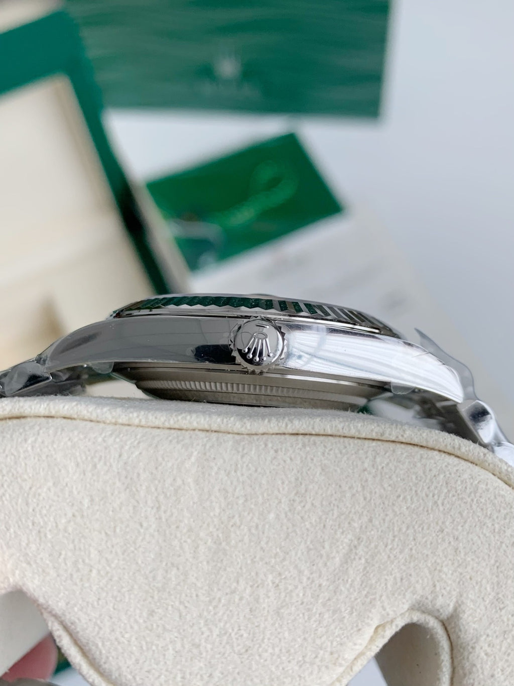 Oyster Perpetual Datejust 41mm – Slate Grey Dial, Fluted Bezel