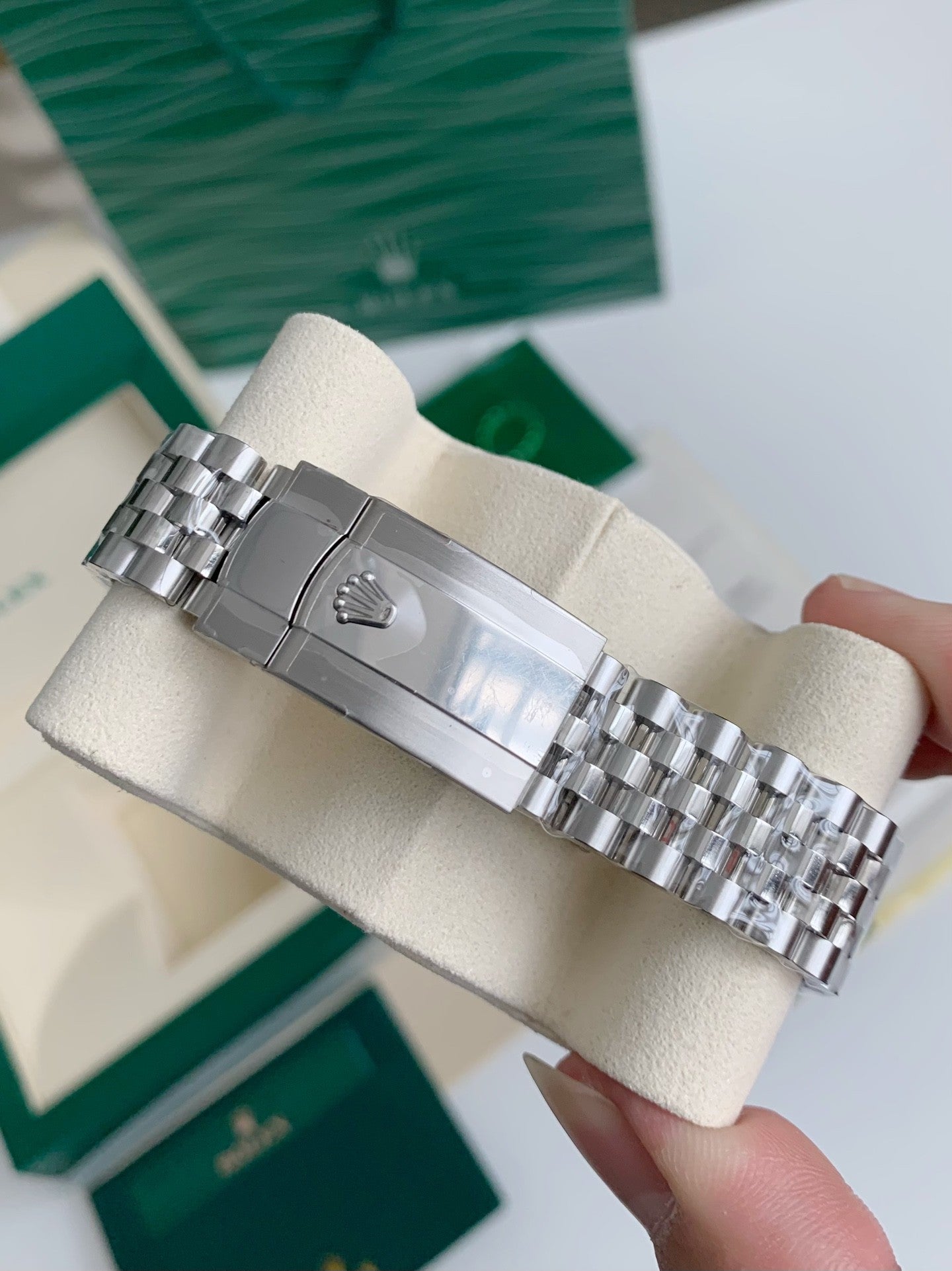 Oyster Perpetual Datejust 41mm – Slate Grey Dial, Fluted Bezel