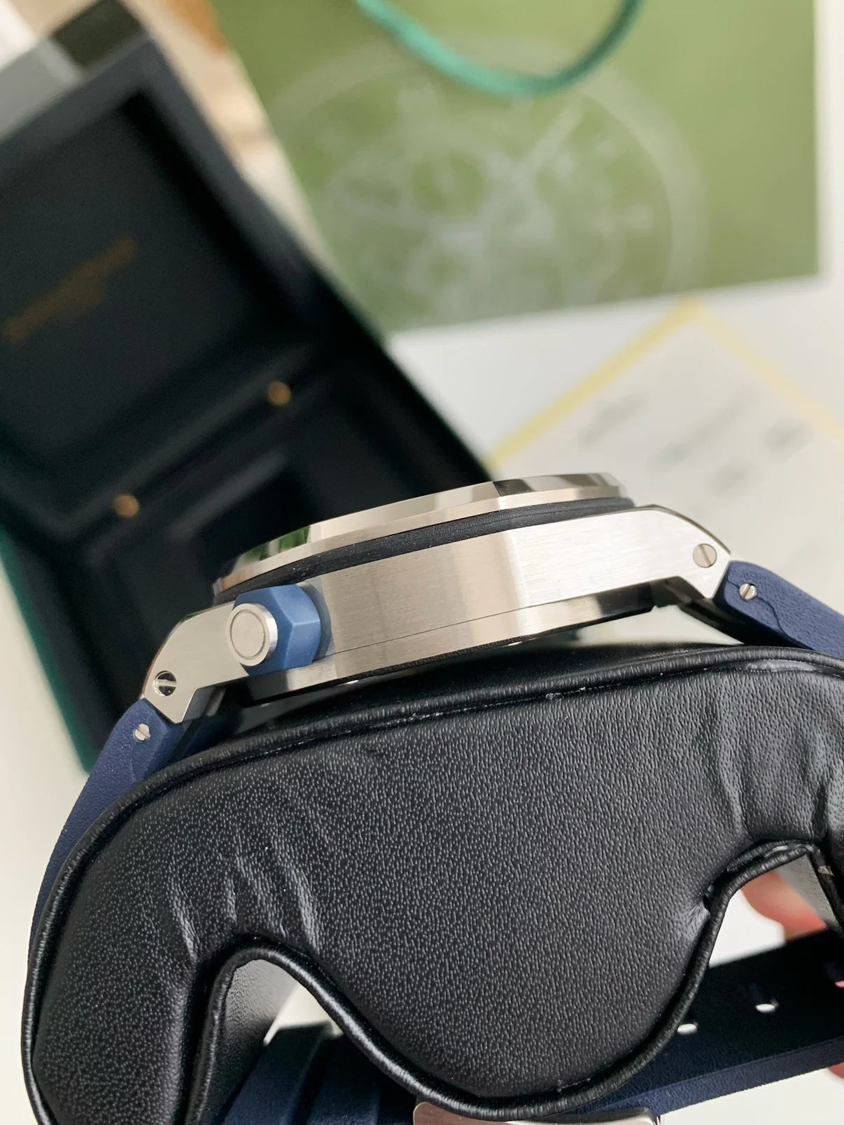 Royal Oak Offshore Diver Automatic – Blue Dial | 42mm