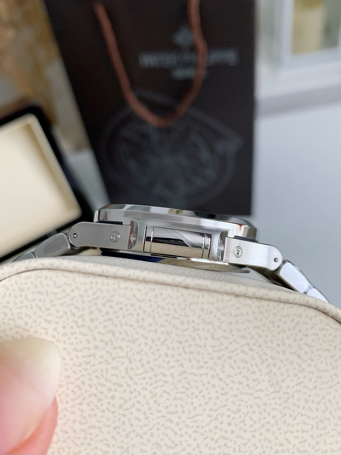 Nautilus 5726 Moonphase Automatic – Blue Dial, Stainless Steel Bracelet | 40.5mm