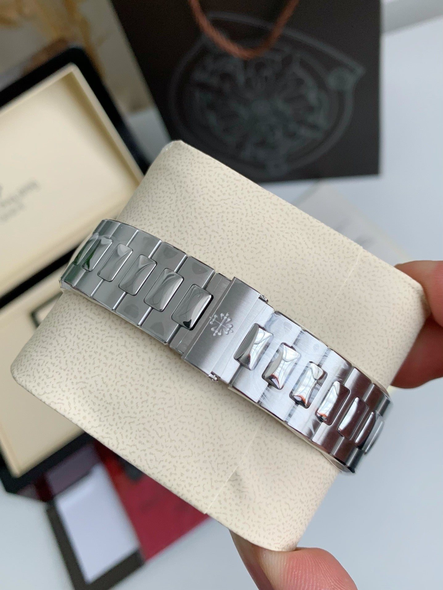 Nautilus 5726 Moonphase Automatic – Blue Dial, Stainless Steel Bracelet | 40.5mm