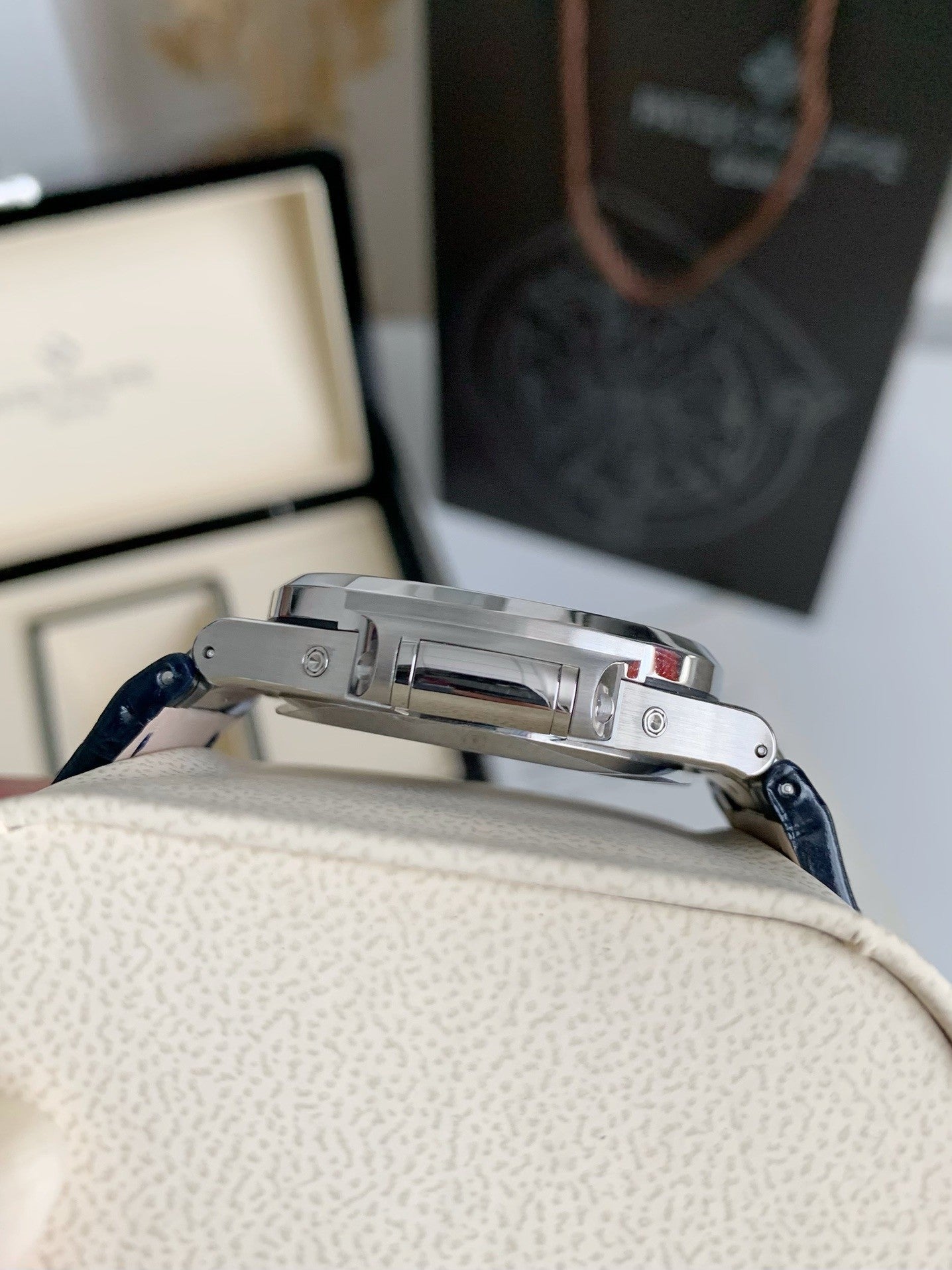 Nautilus 5726 Moonphase Automatic – Blue Dial, Leather Strap | 40.5mm