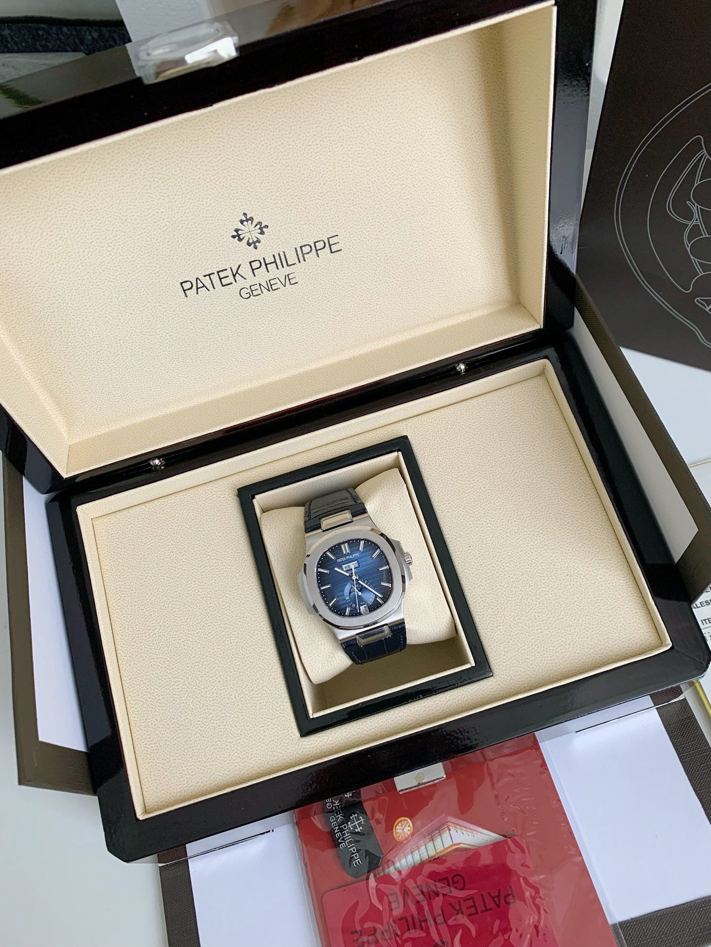 Nautilus 5726 Moonphase Automatic – Blue Dial, Leather Strap | 40.5mm