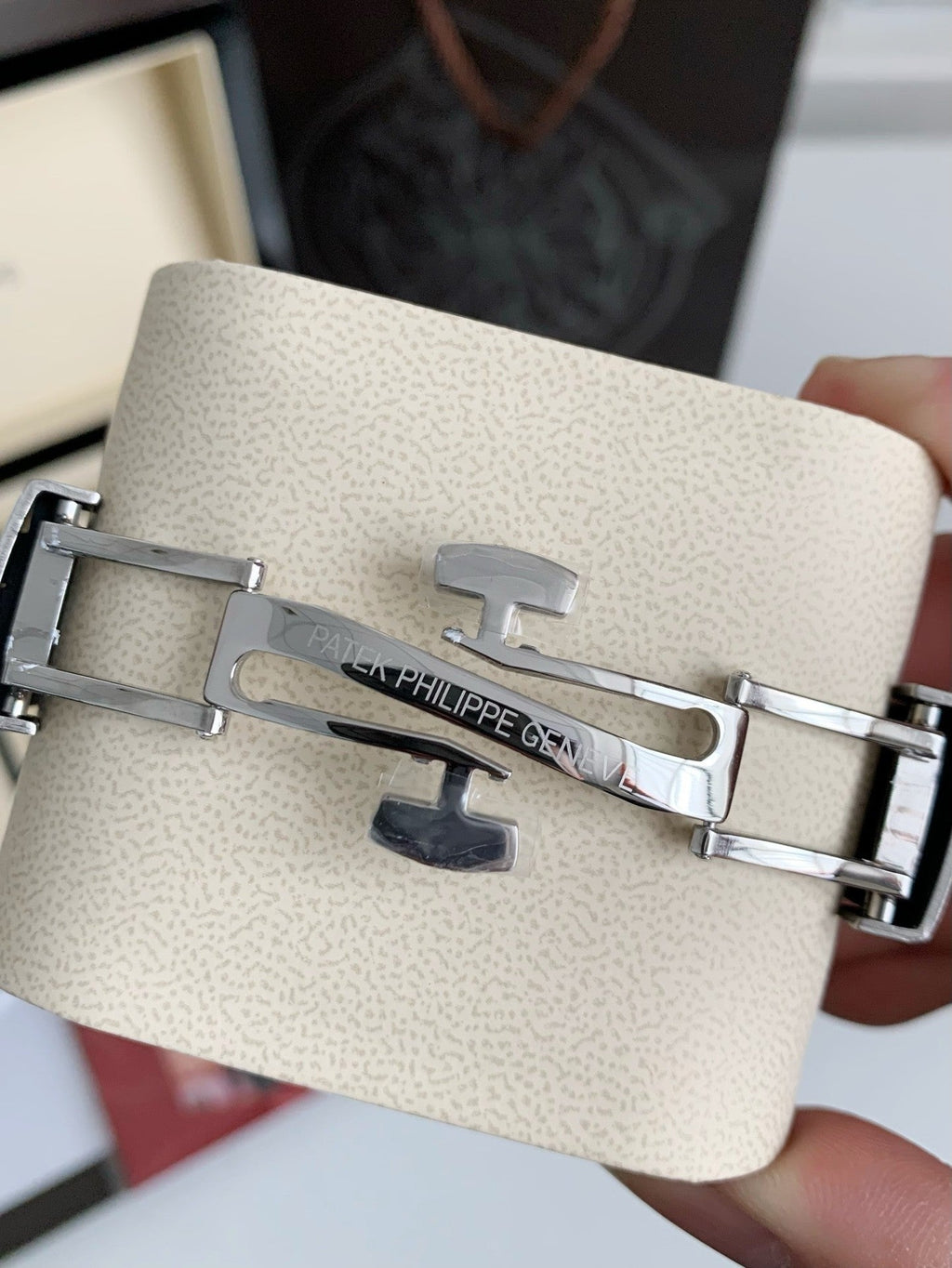 Aquanaut 5167R Custom Automatic – Black Dial, Rubber Strap | 40mm