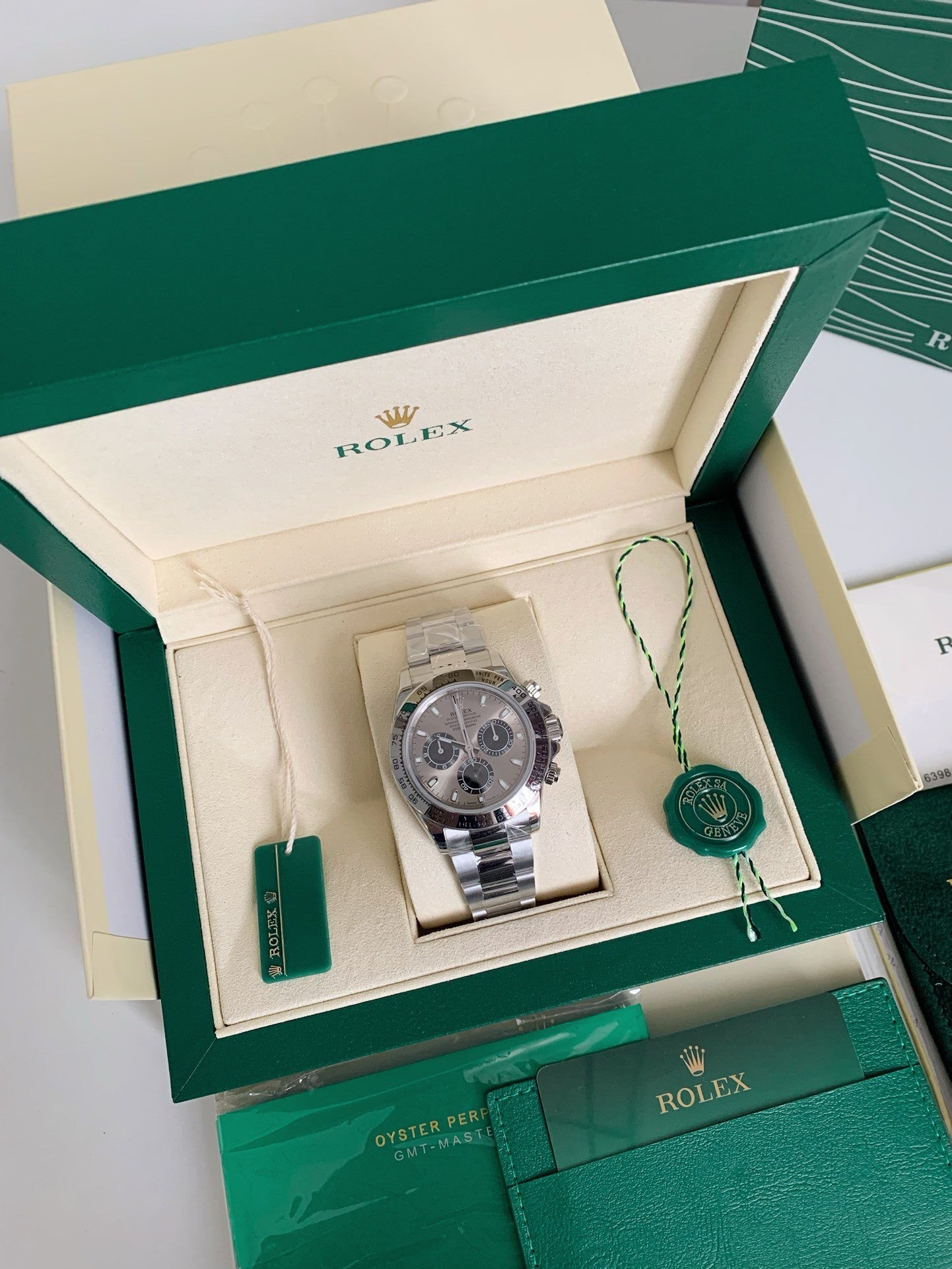 Cosmograph Daytona Watch, Cal. 4130 Movement, 40mm