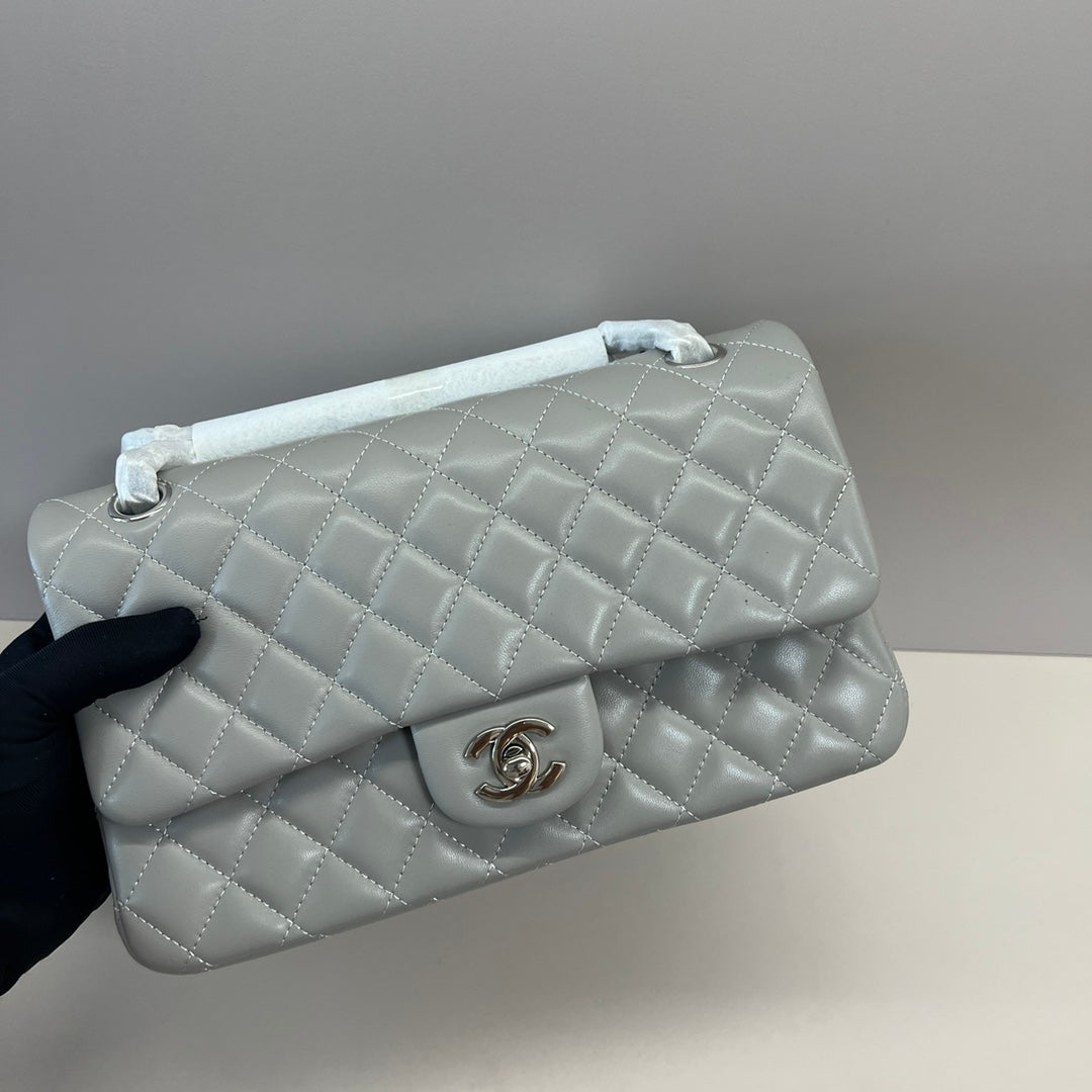 2.55 Classic Lambskin Double Flap Bag