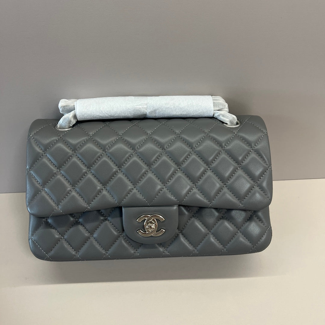 2.55 Classic Lambskin Double Flap Bag