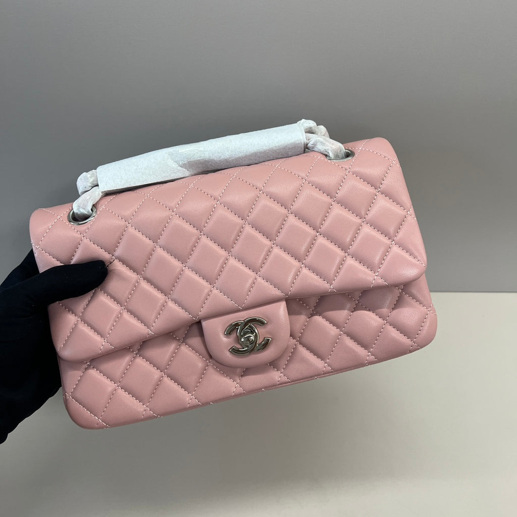 2.55 Classic Lambskin Double Flap Bag