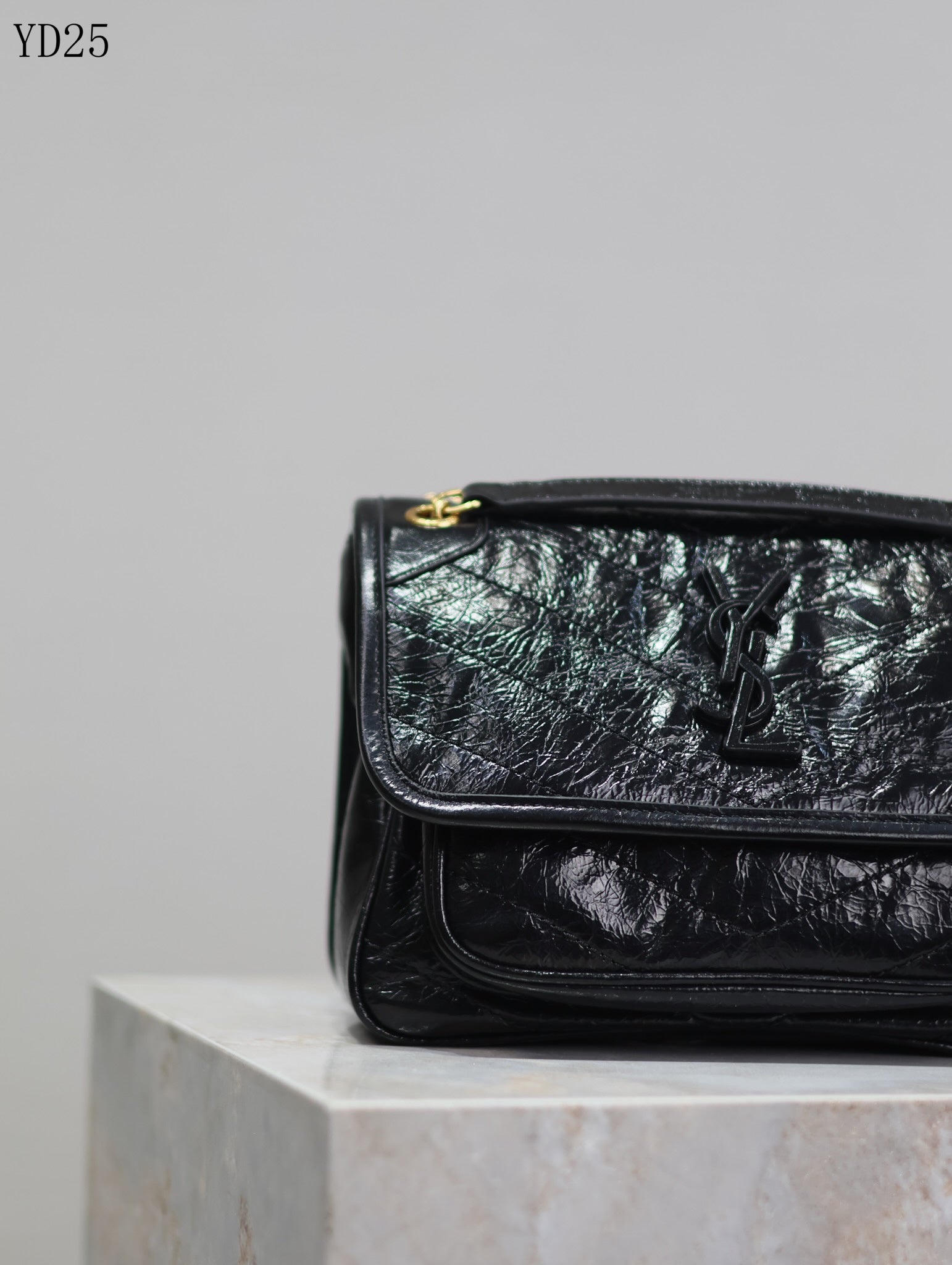 Niki Medium Patent Leather Shoulder Bag