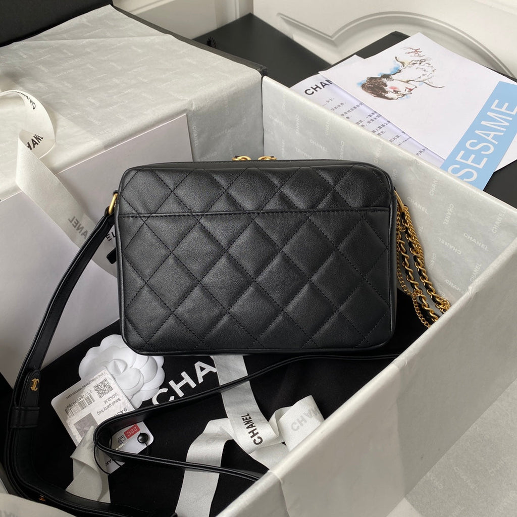 Quilted Dual-Pocket Crossbody Bag