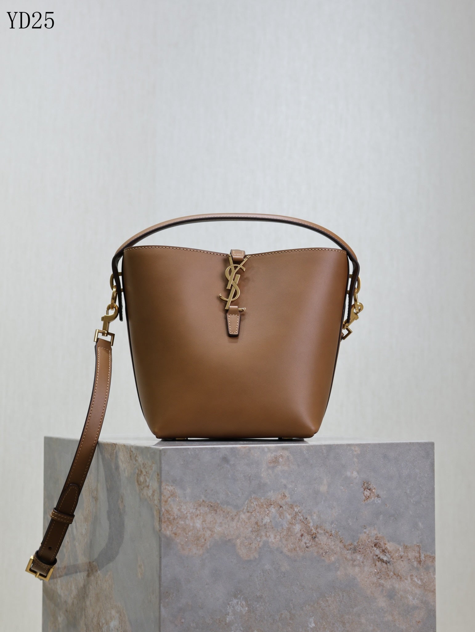 Le 37 Small Bucket Bag