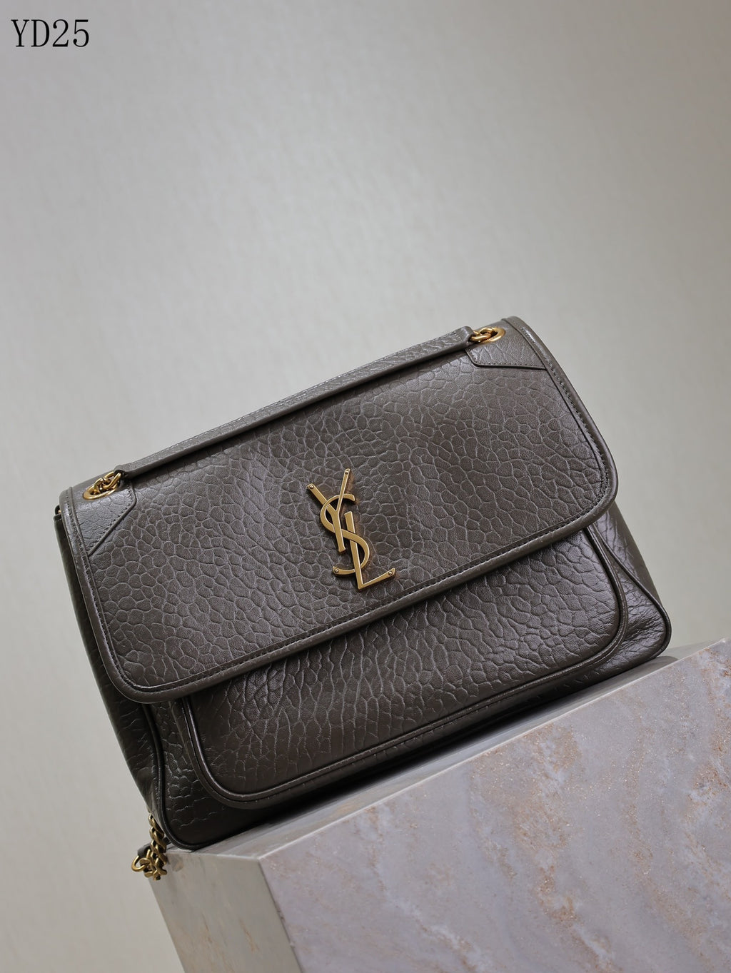 Niki Medium Grained Leather Bag