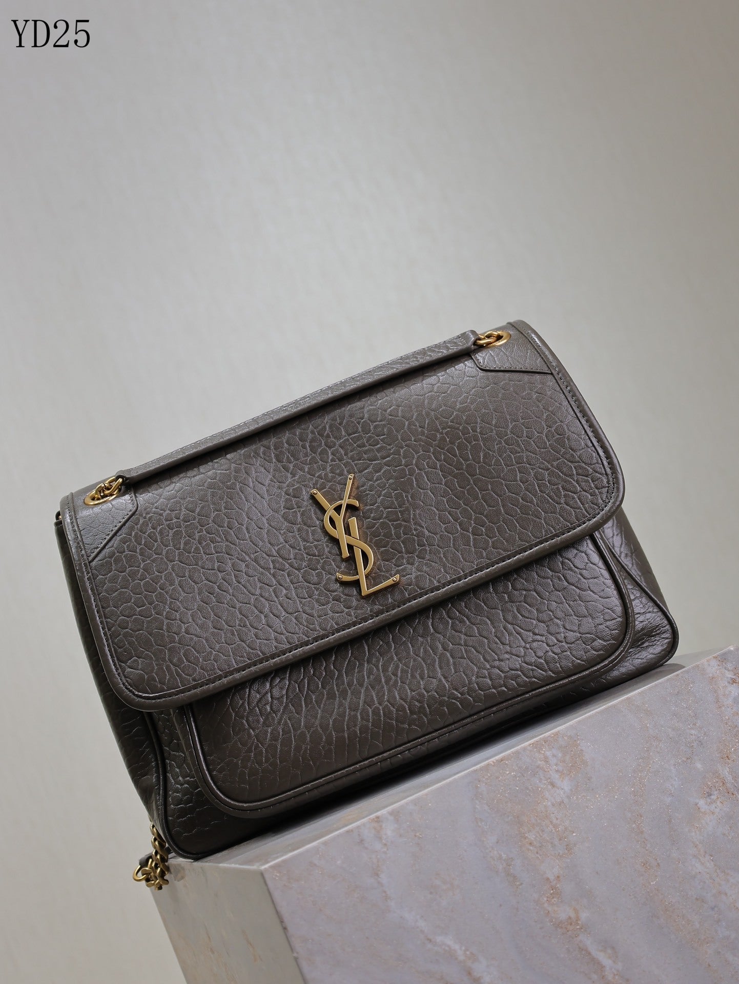 Niki Medium Grained Leather Bag