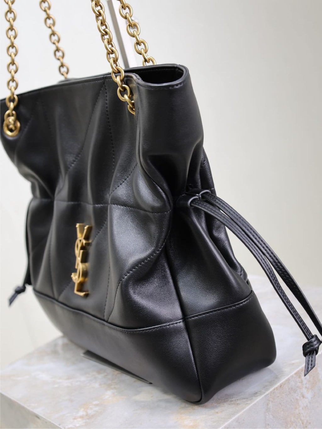 Niki Soft Chain Shoulder Bag