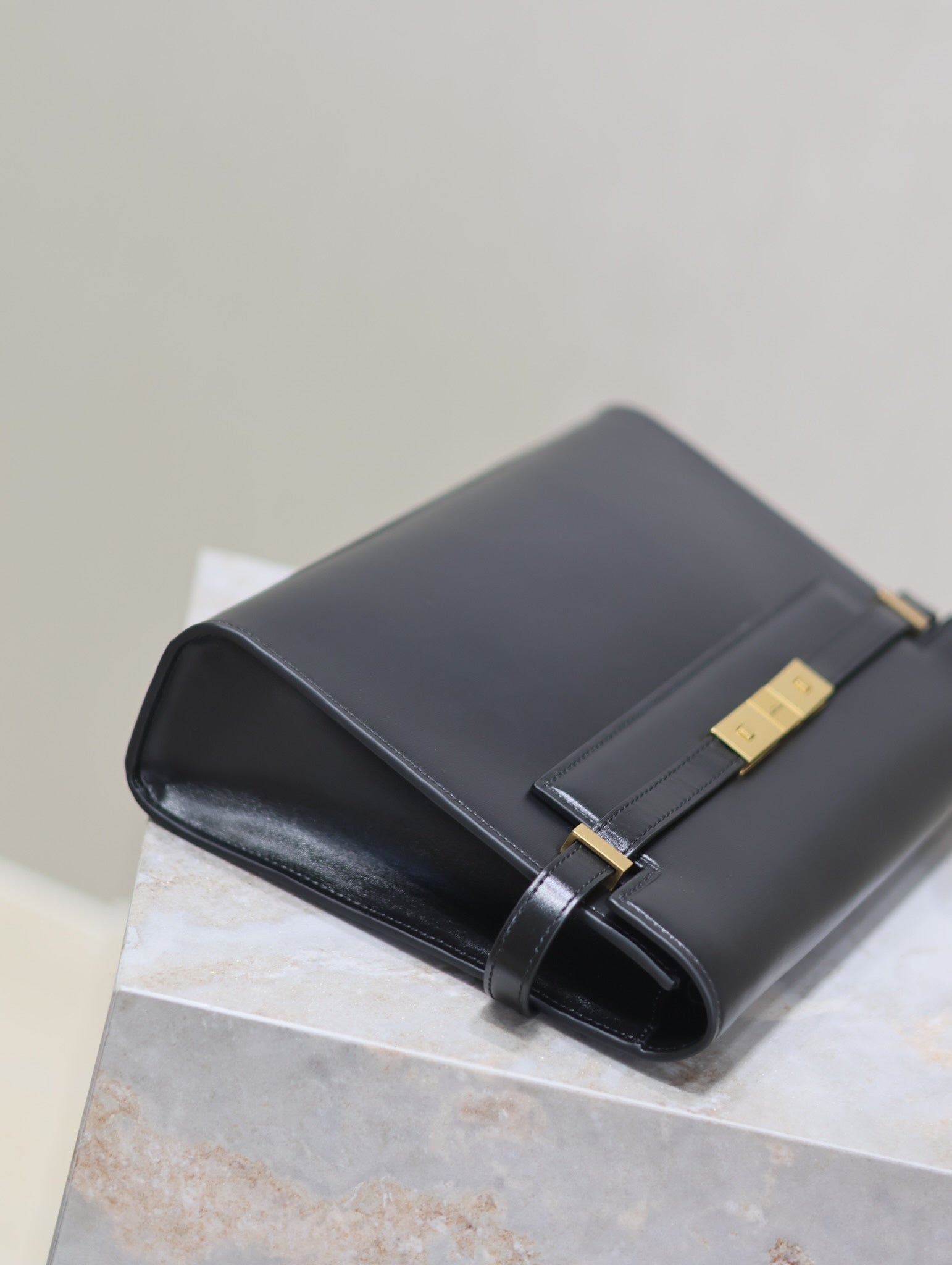 Crocodile-Embossed Leather Chain Bag