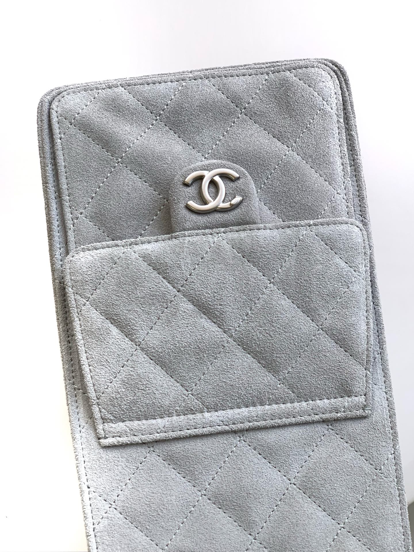 25 Large Suede Bucket Bag