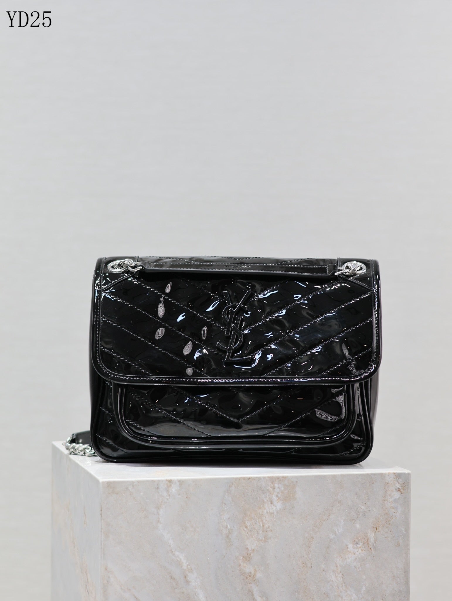 Niki Medium Patent Leather Shoulder Bag