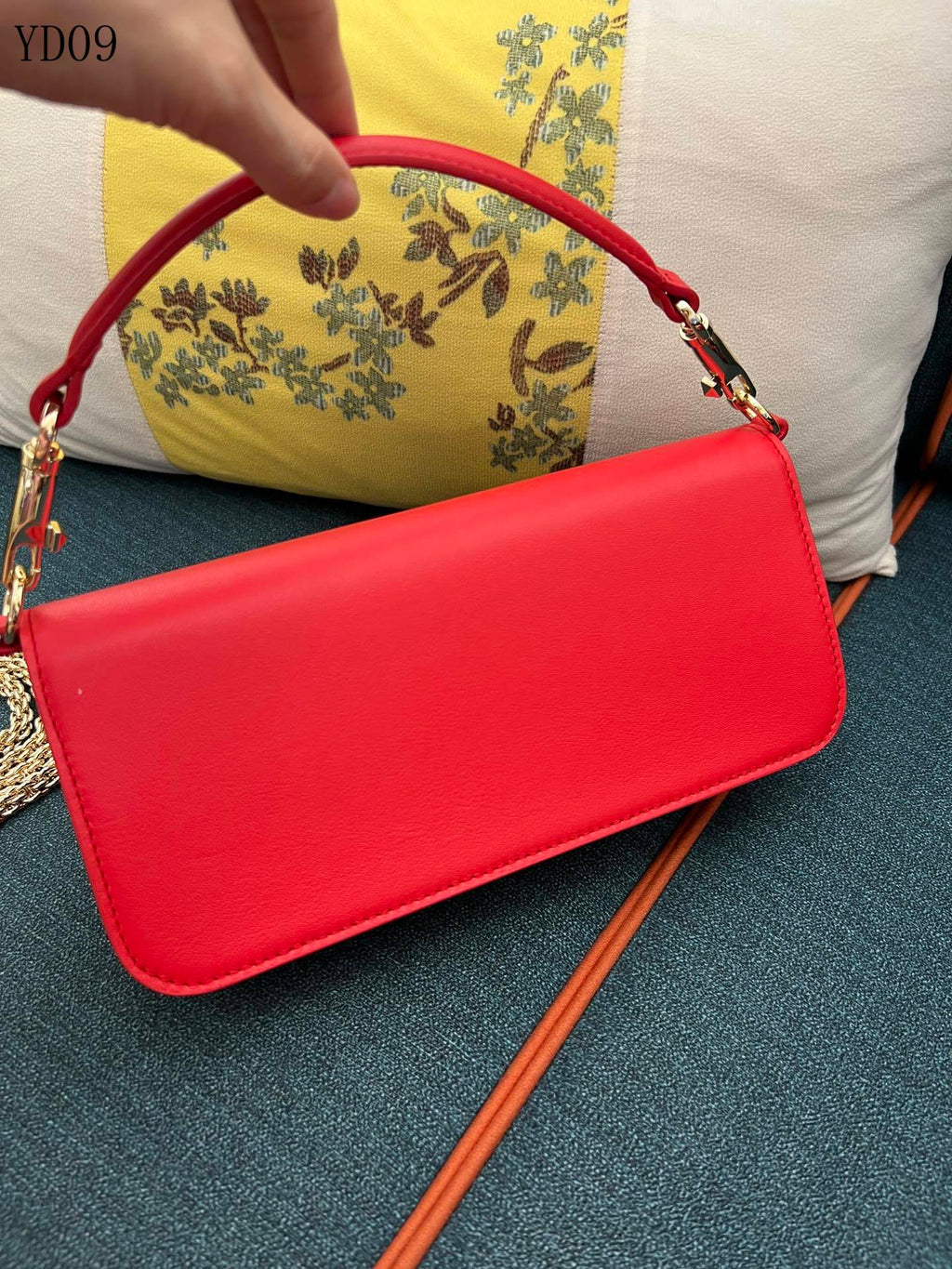 Garavani VLogo Signature Bag