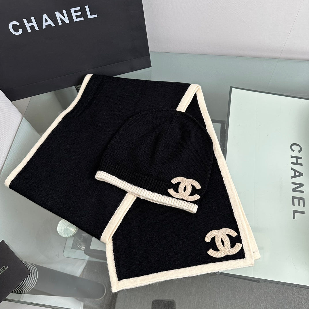 Logo Knit Beanie & Scarf Set