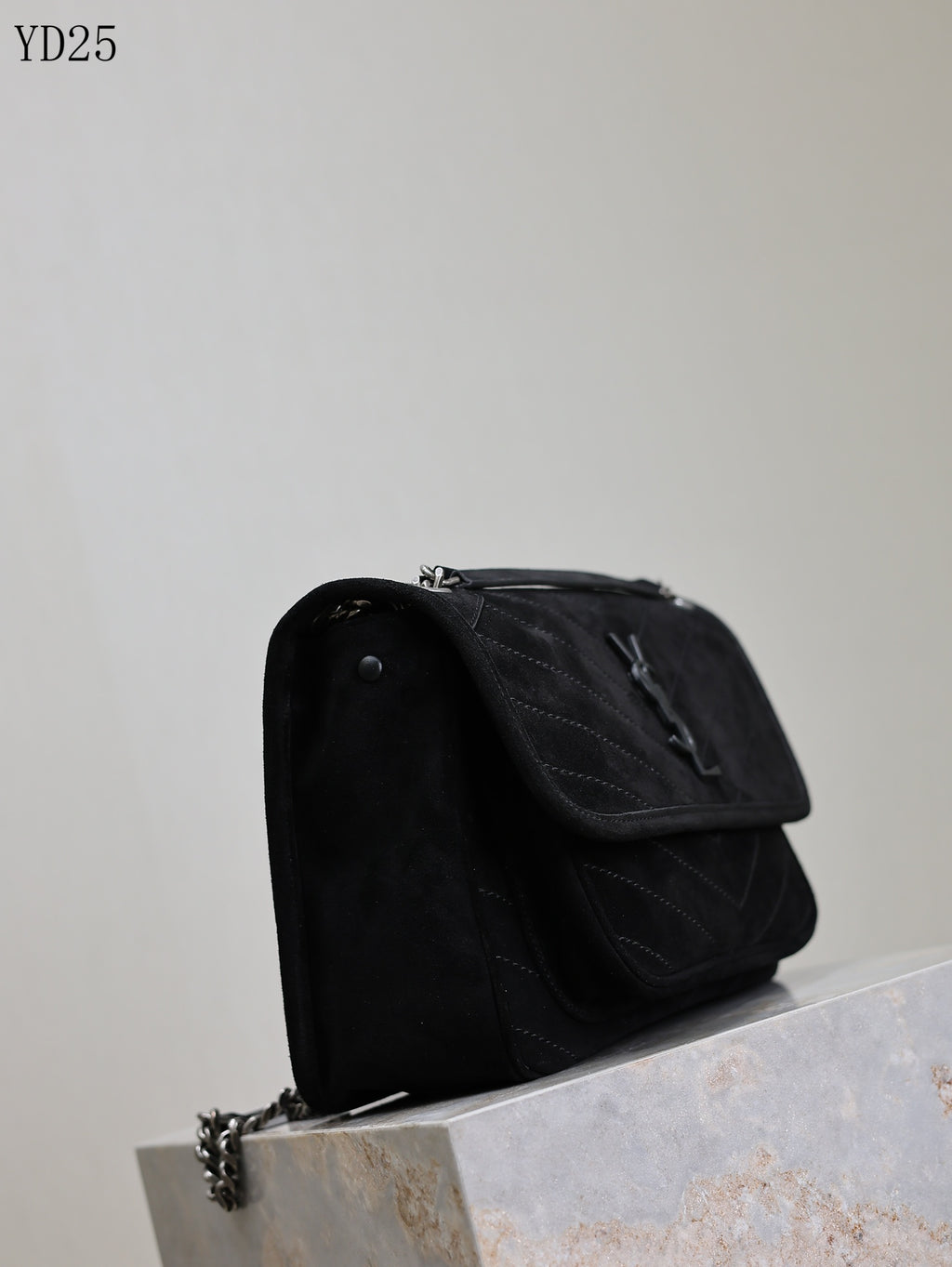 Niki Medium Shoulder Bag