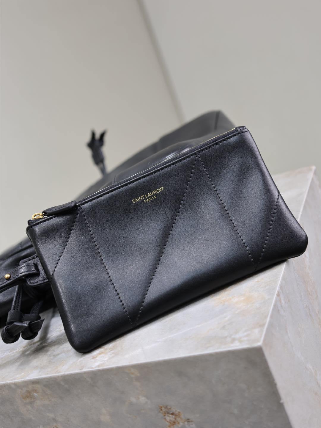 Niki Soft Chain Shoulder Bag