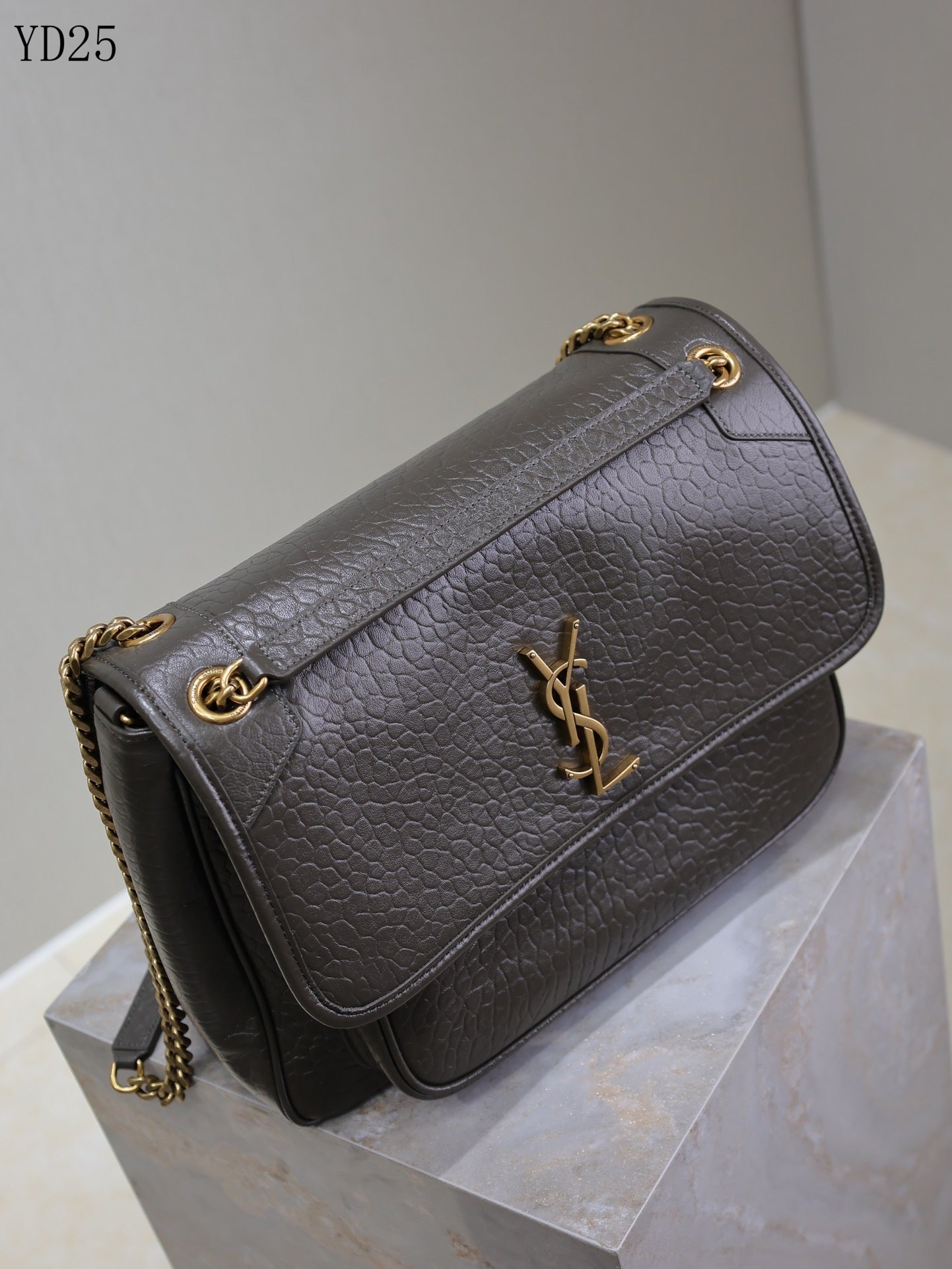 Niki Medium Grained Leather Bag