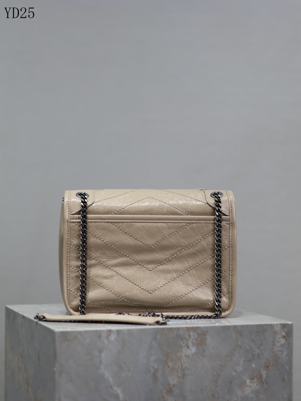 Niki Medium Patent Leather Shoulder Bag