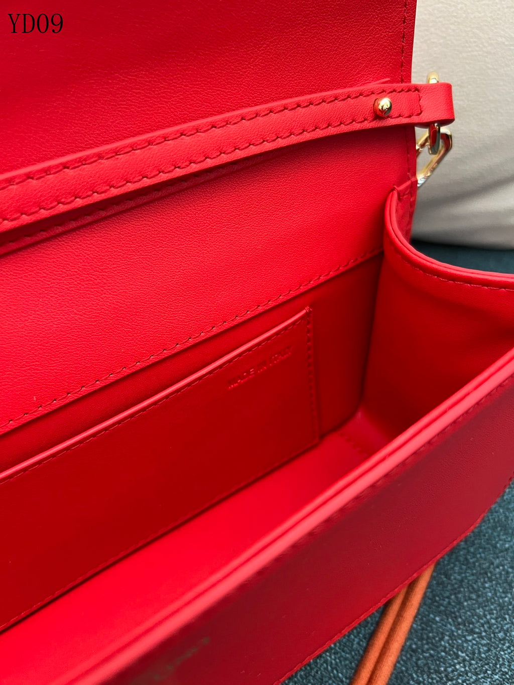 Garavani VLogo Signature Bag