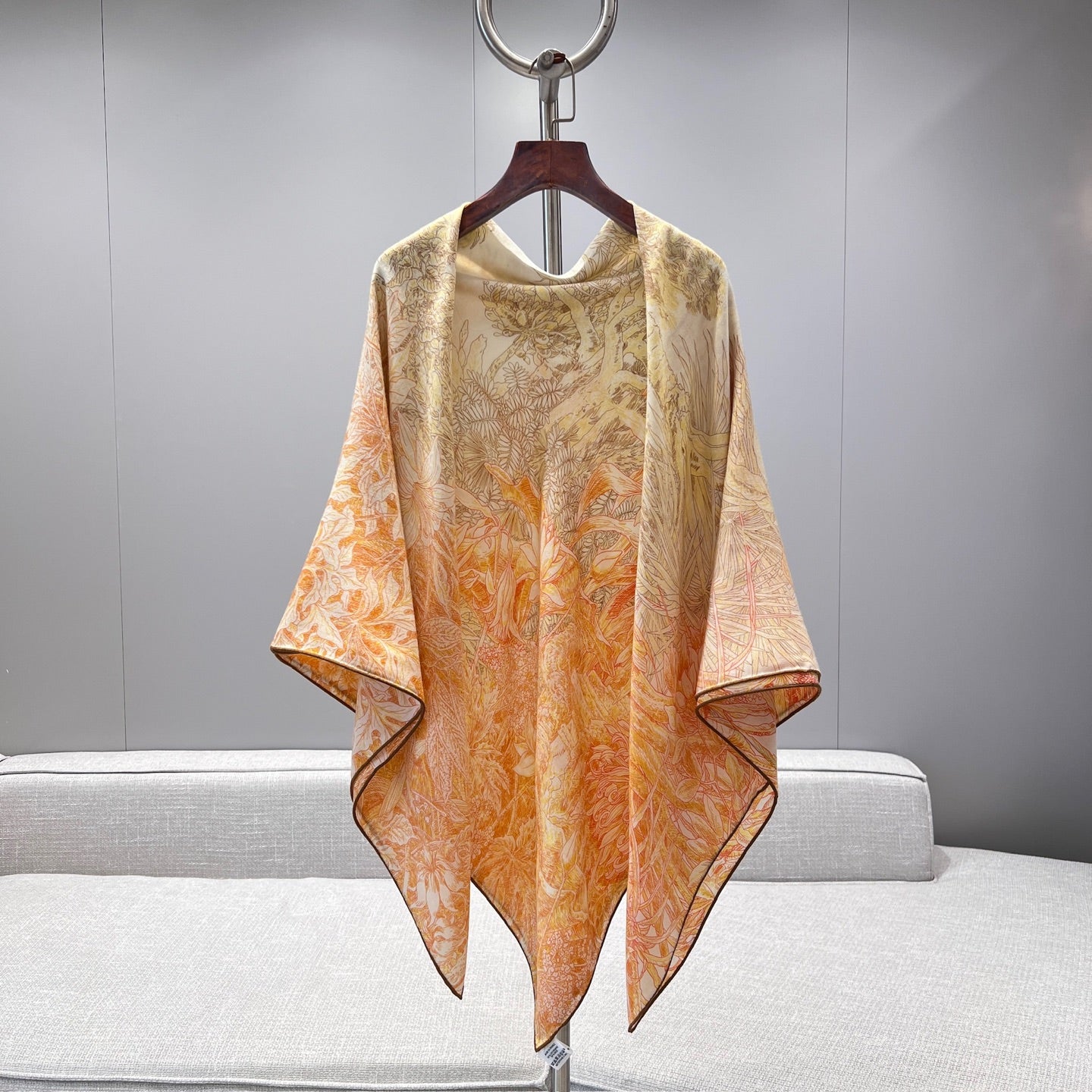 “Francois Houtin” Botanical Garden Cashmere & Silk Shawl 136 x 137 cm