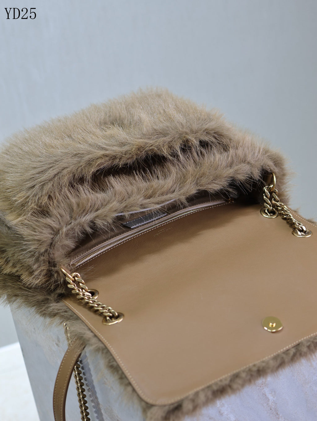 Niki Medium in Shearling Bag
