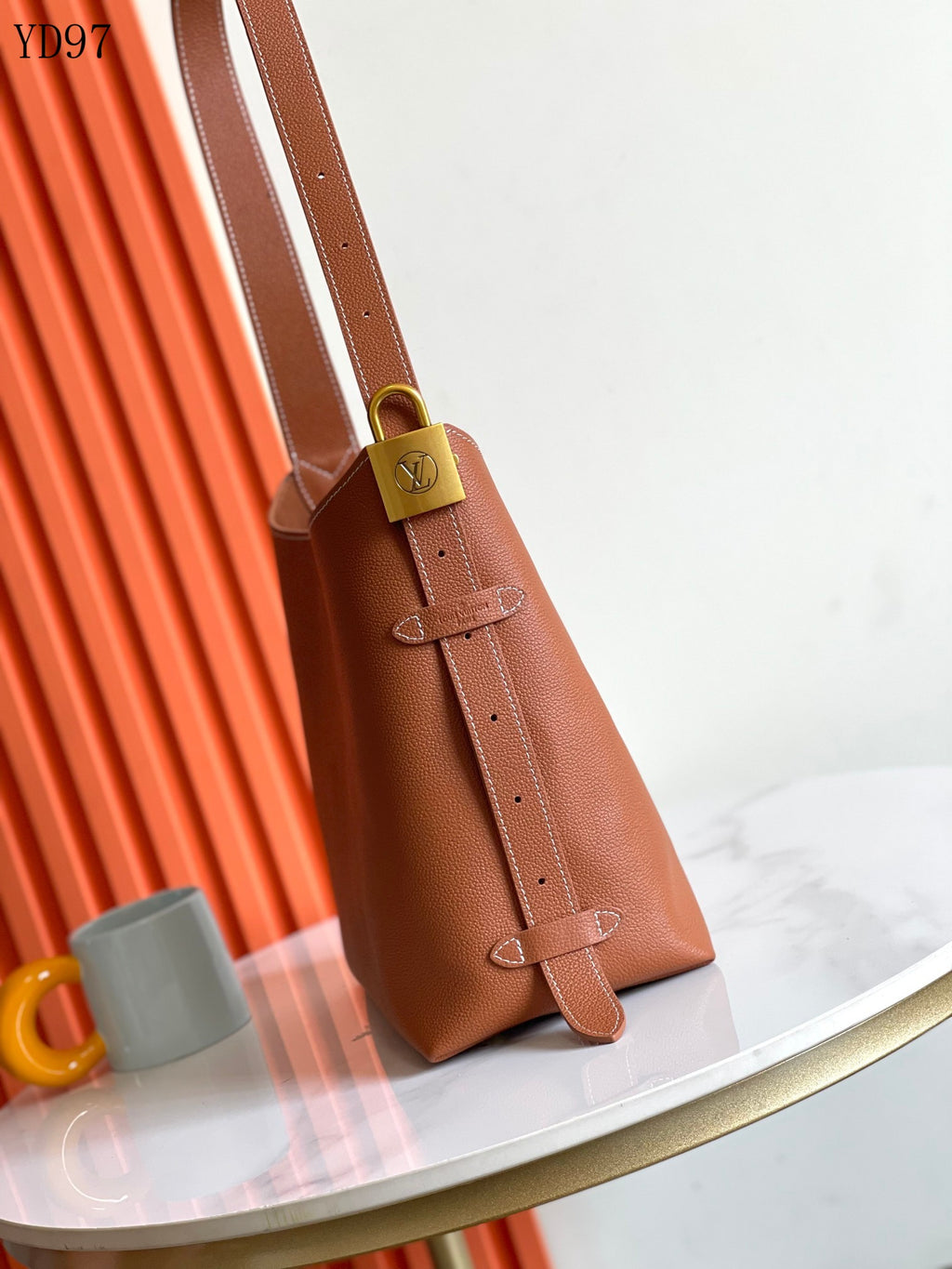 Low Key Hobo Bag 28 cm