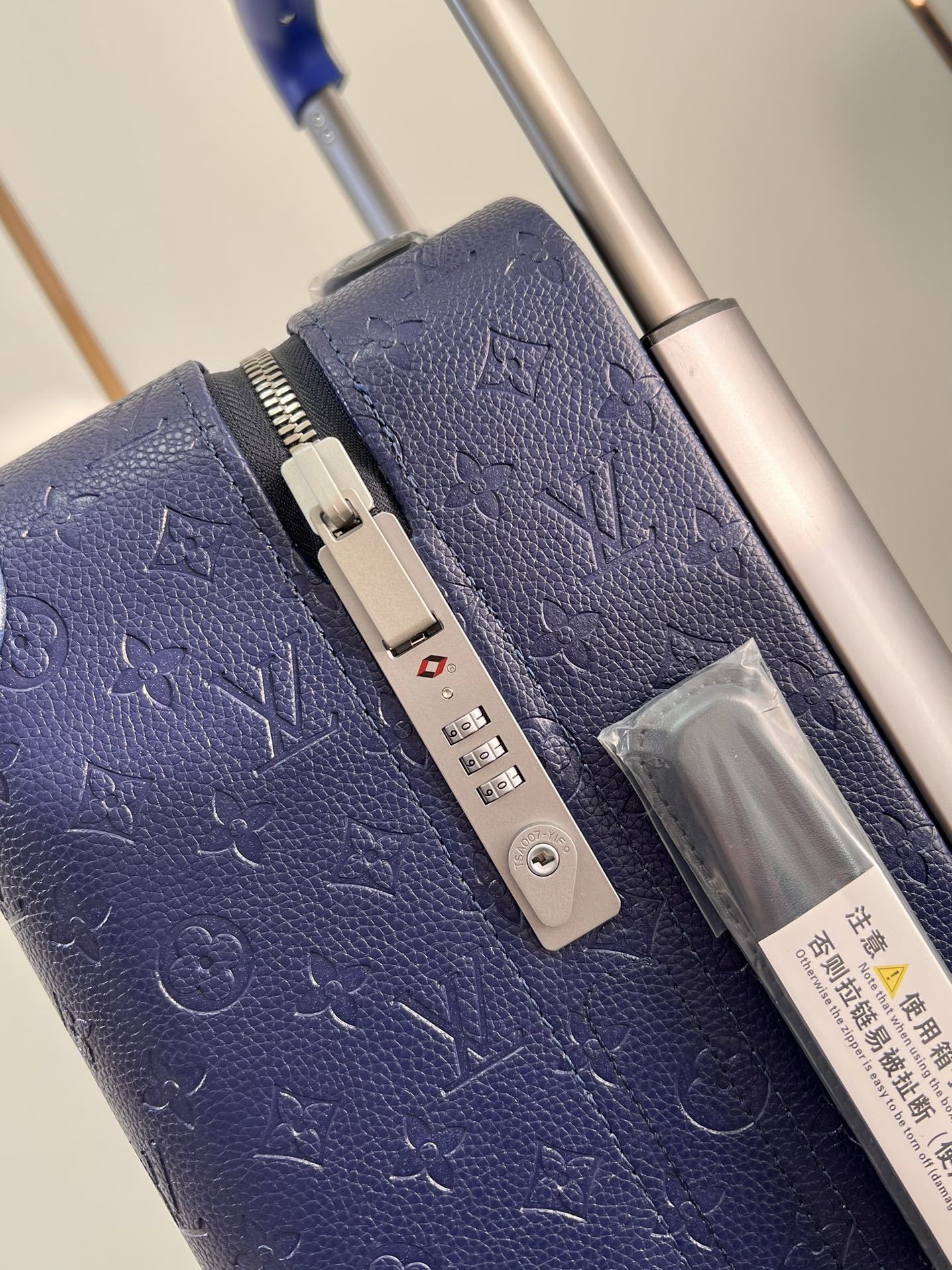 Horizon Style Cabin Suitcase