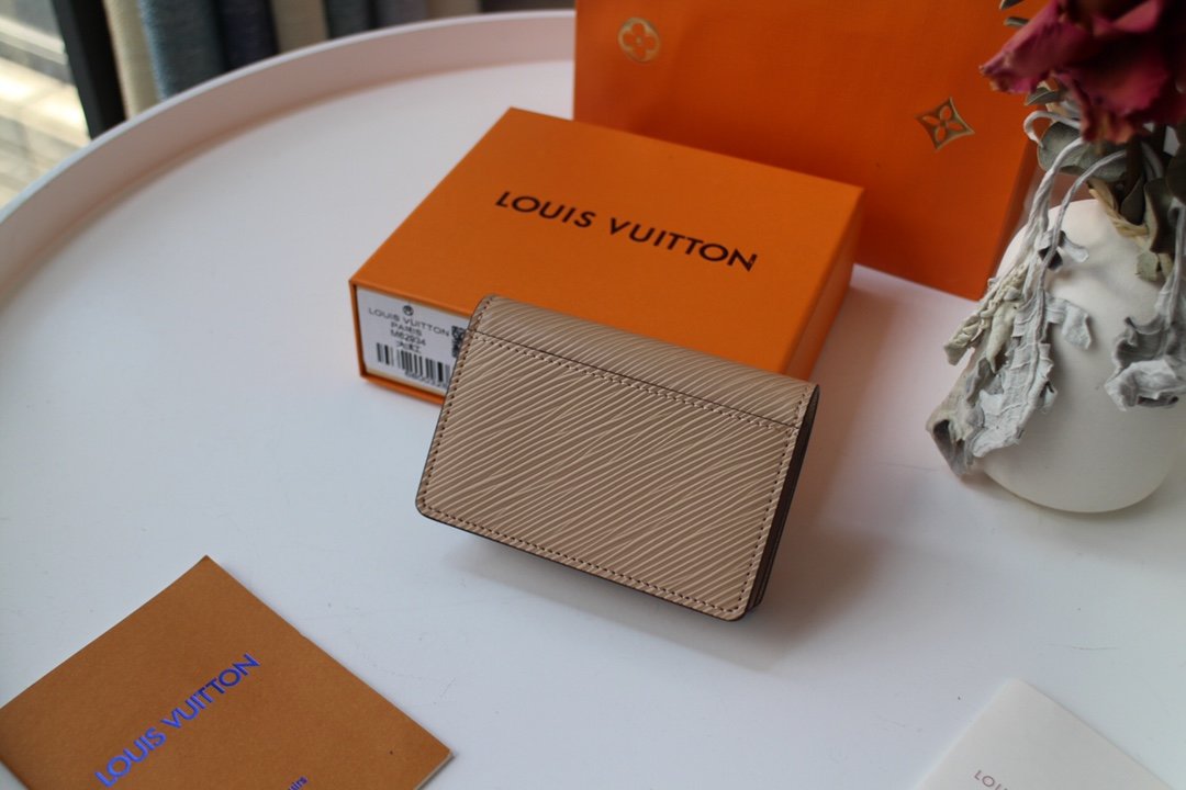 Epi Leather Twist Wallet