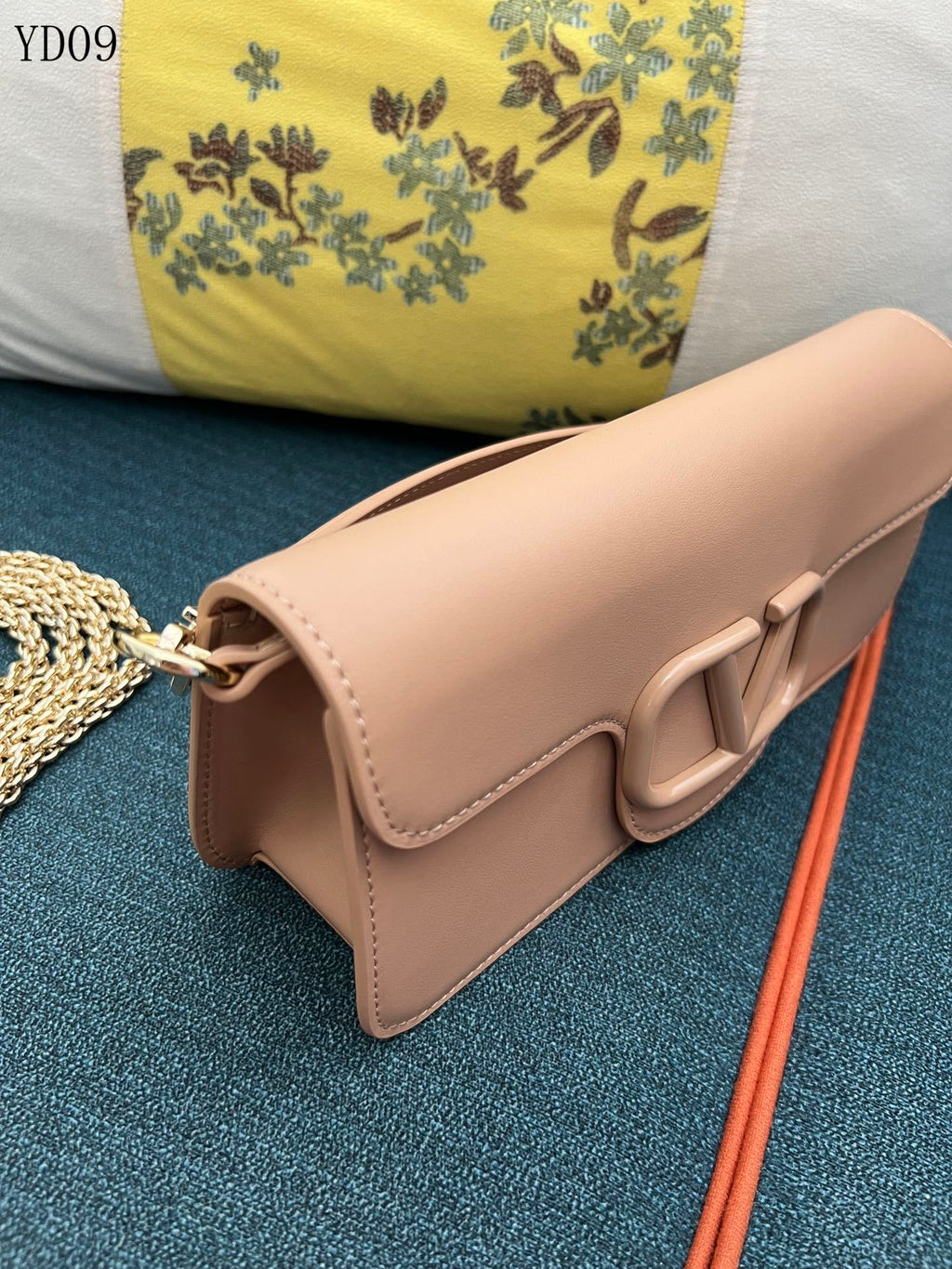 Garavani VLogo Signature Bag