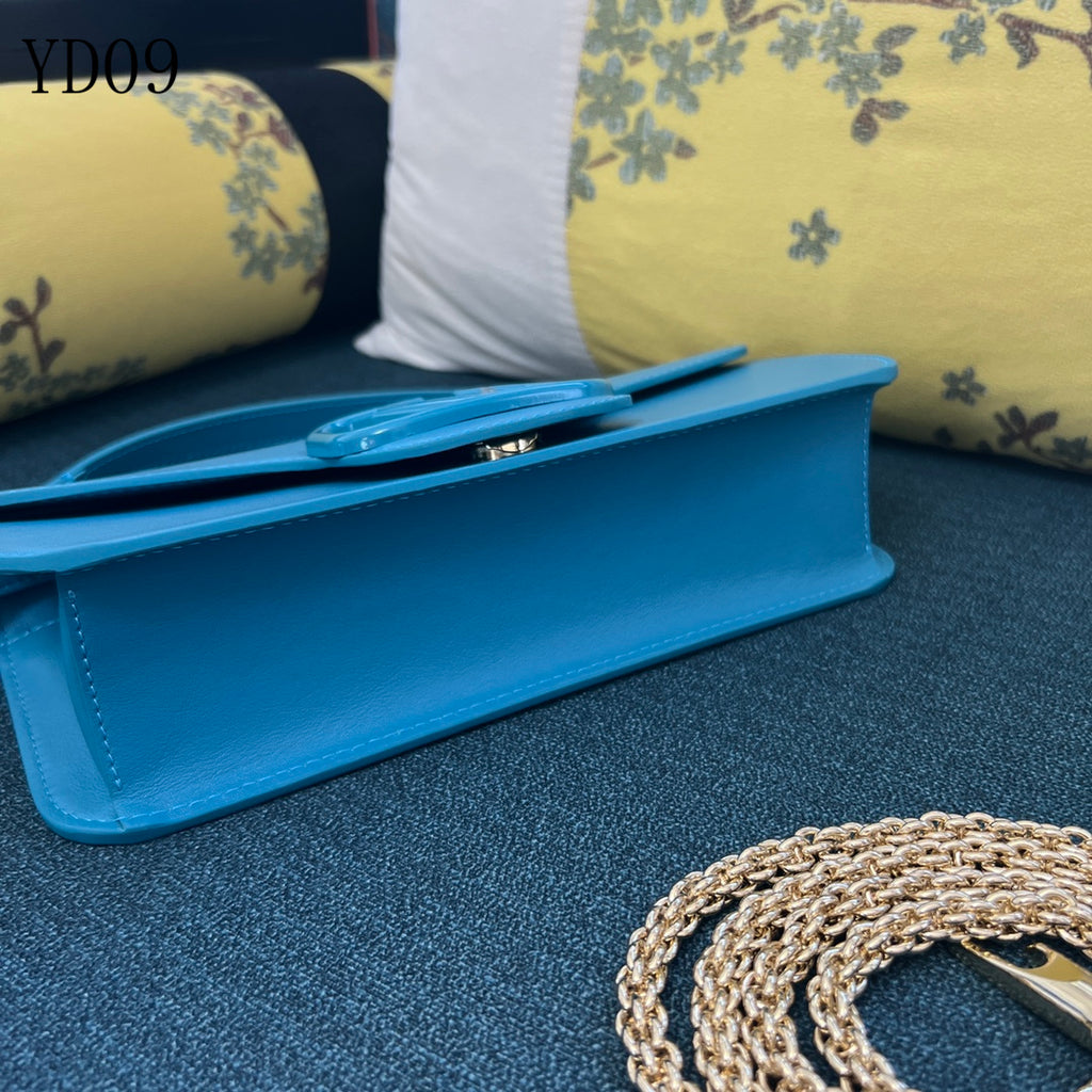 Garavani VLogo Signature Bag