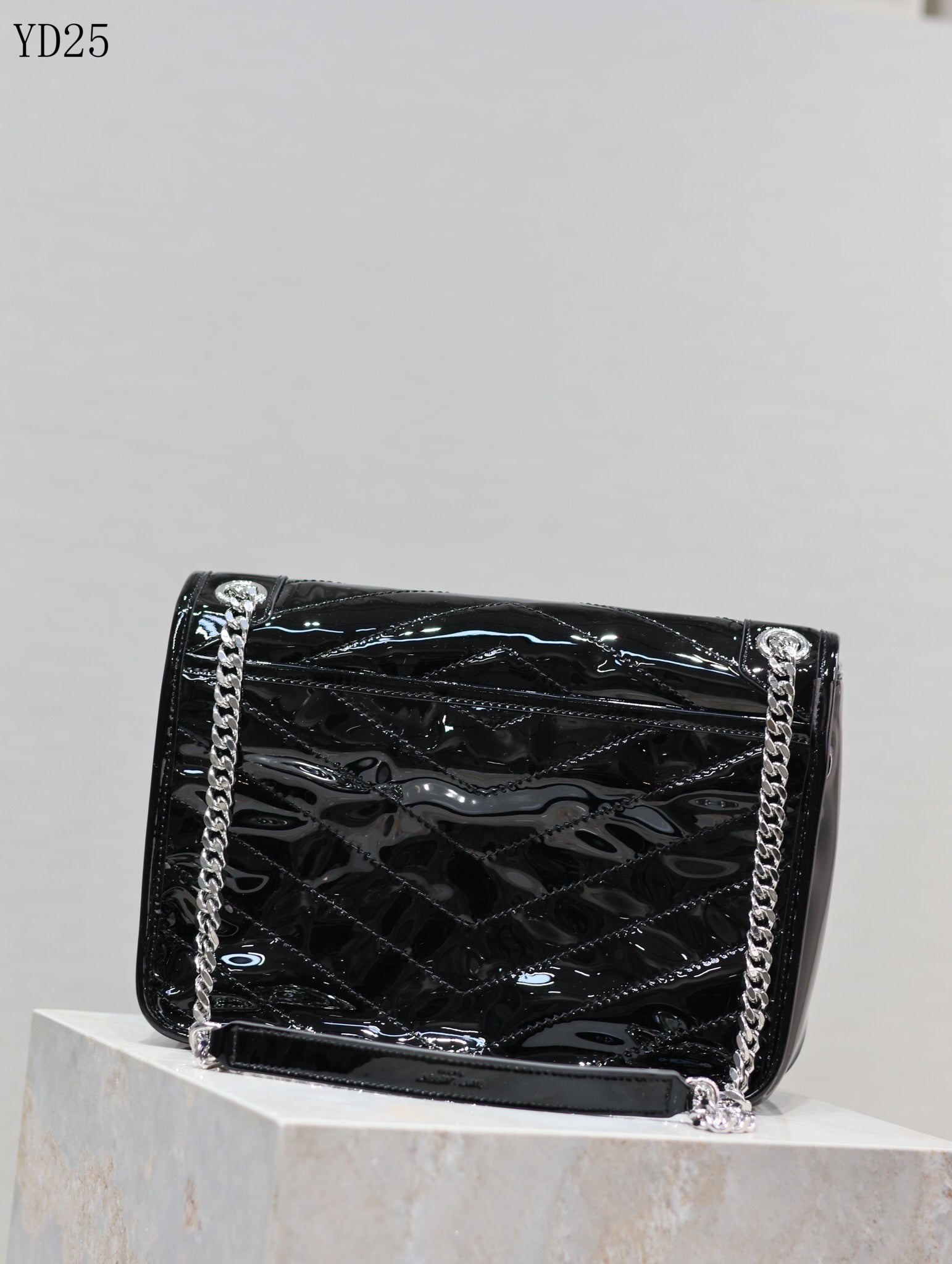 Niki Medium Patent Leather Shoulder Bag