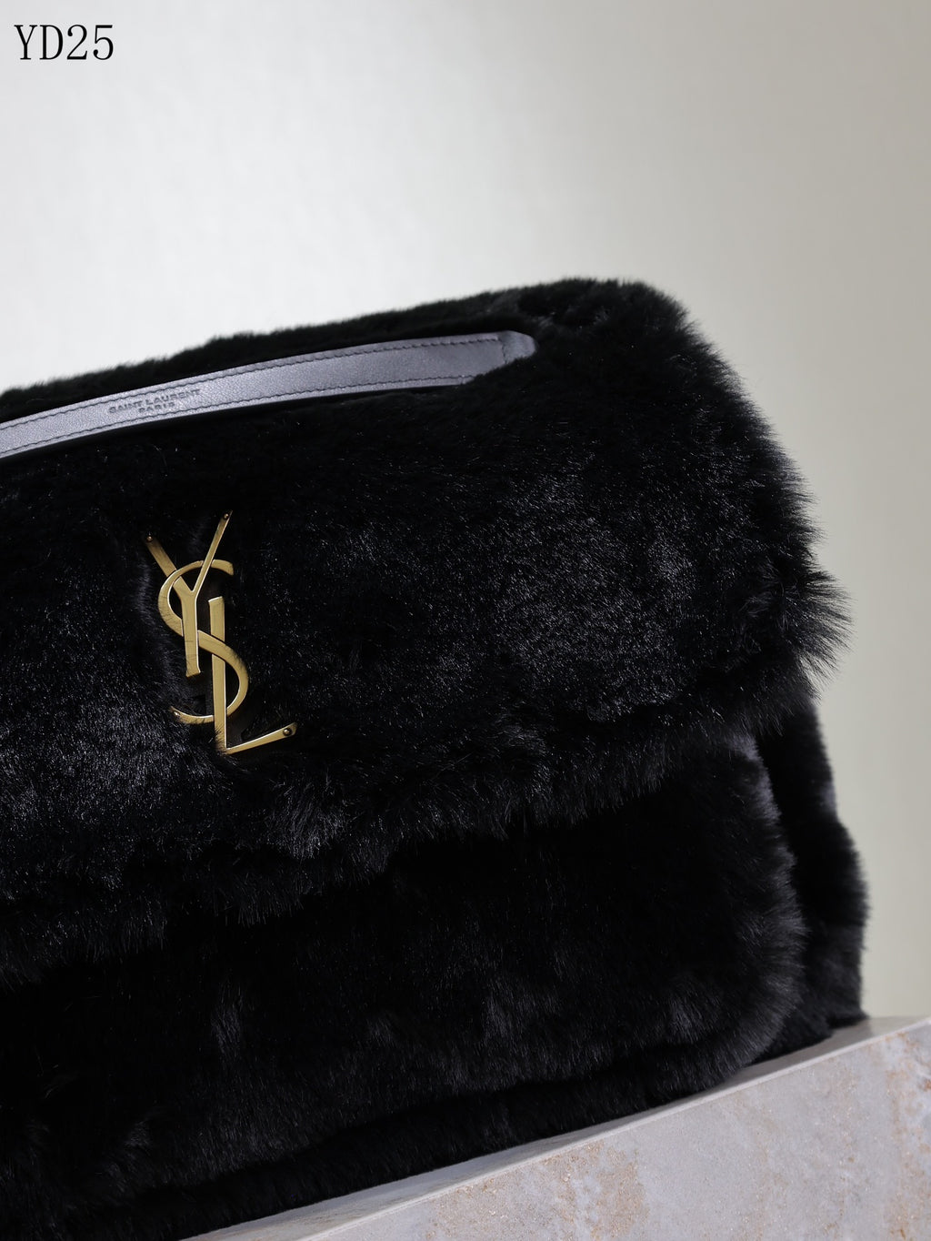 Niki Medium in Shearling Bag